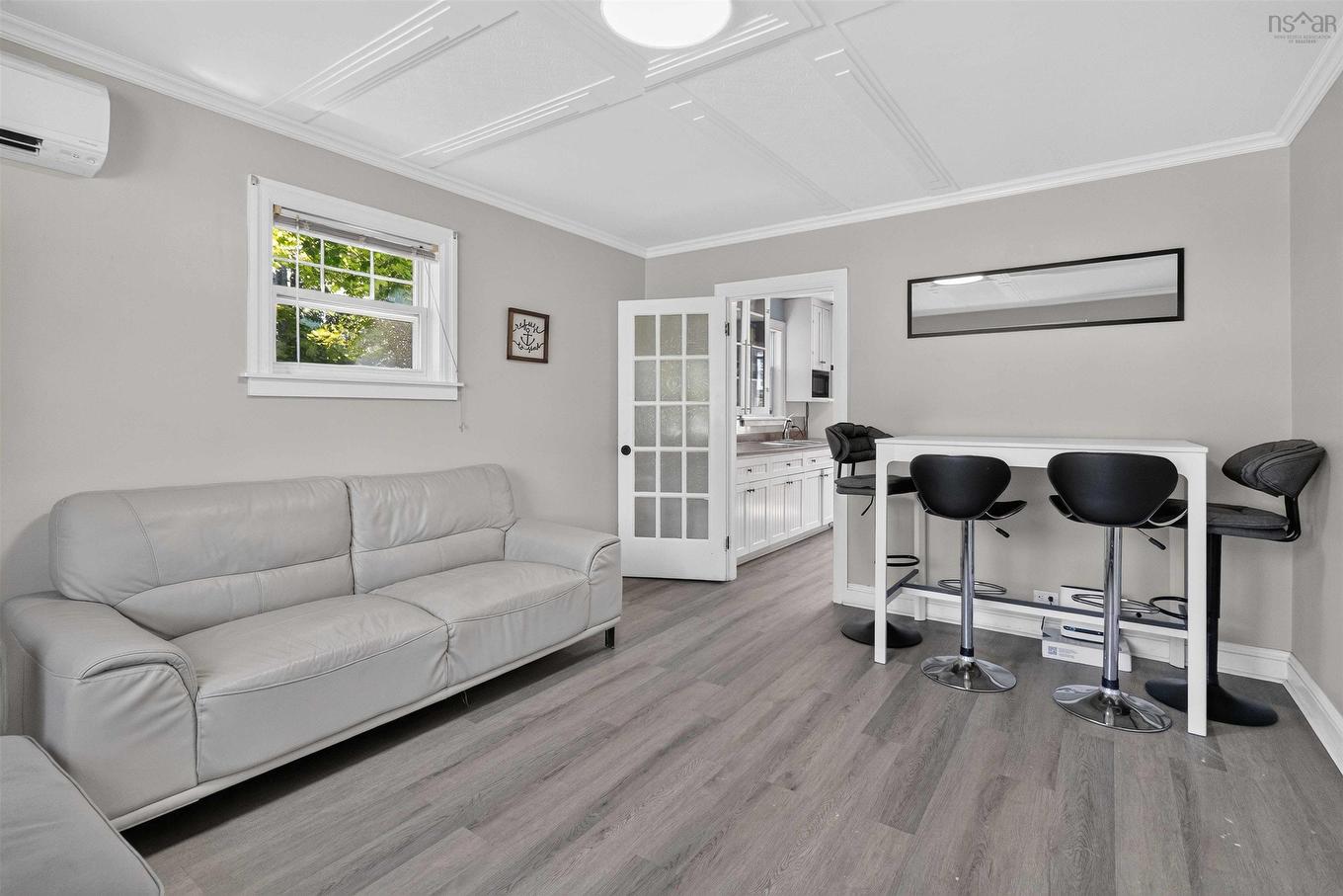 107 Herring Cove Road, Halifax, NS - Indoor Photo Showing Living Room