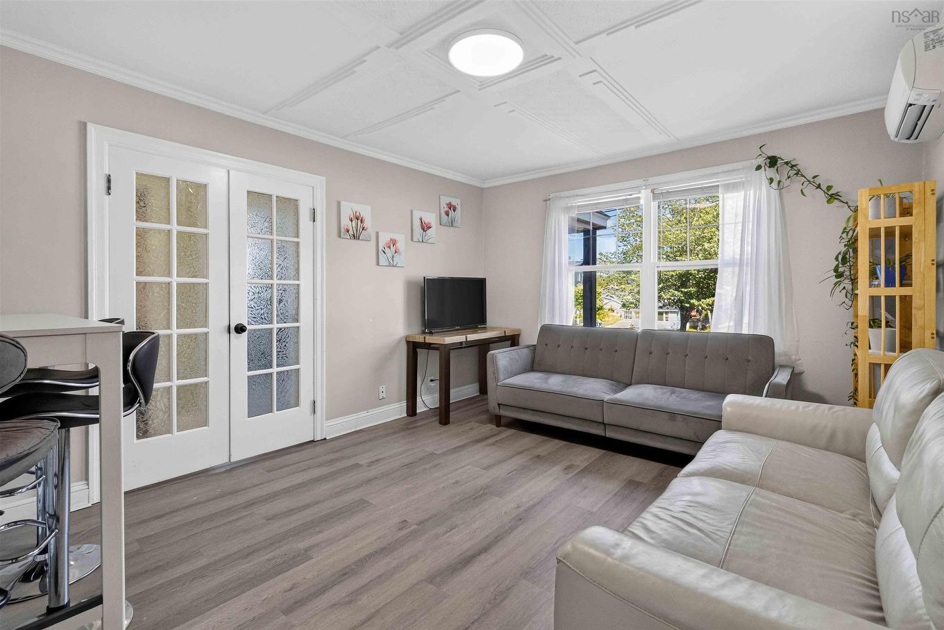 107 Herring Cove Road, Halifax, NS - Indoor Photo Showing Living Room