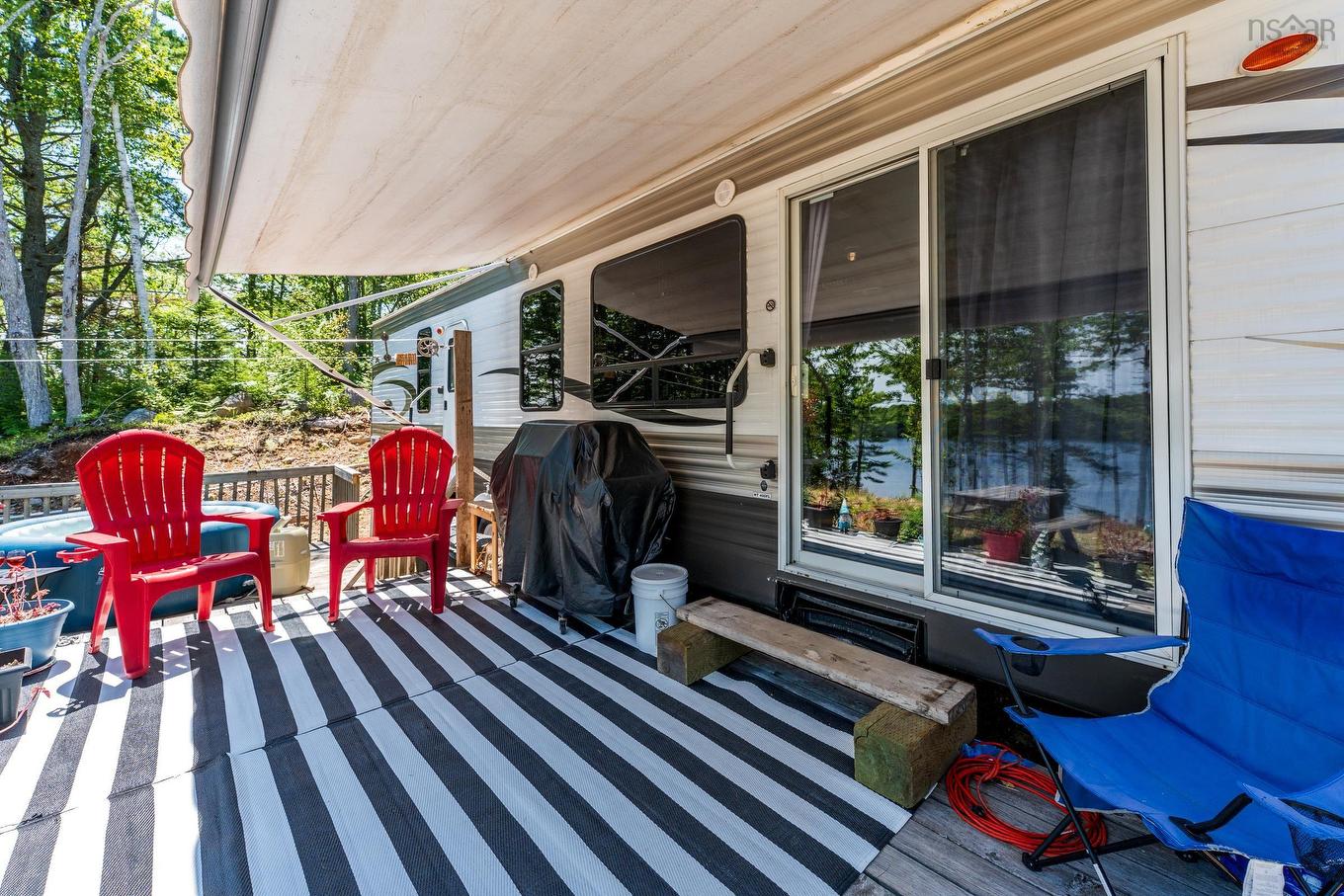 33 Acorn Lane, Lake La Rose, NS - With Deck Patio Veranda