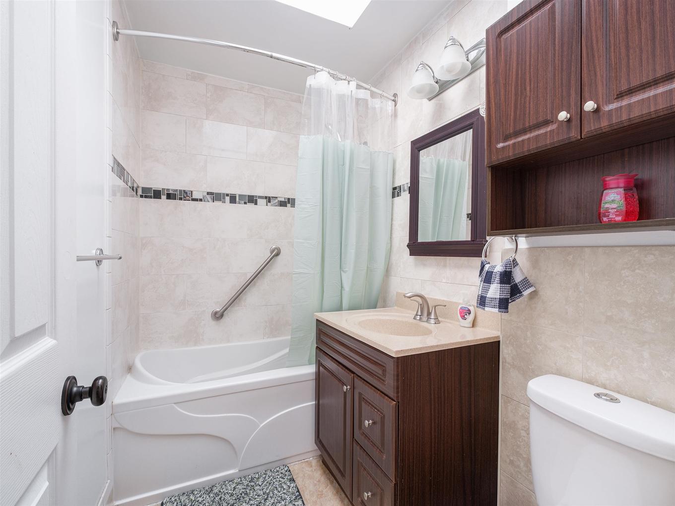 14 Donwood Drive, Charlottetown, PE - Indoor Photo Showing Bathroom