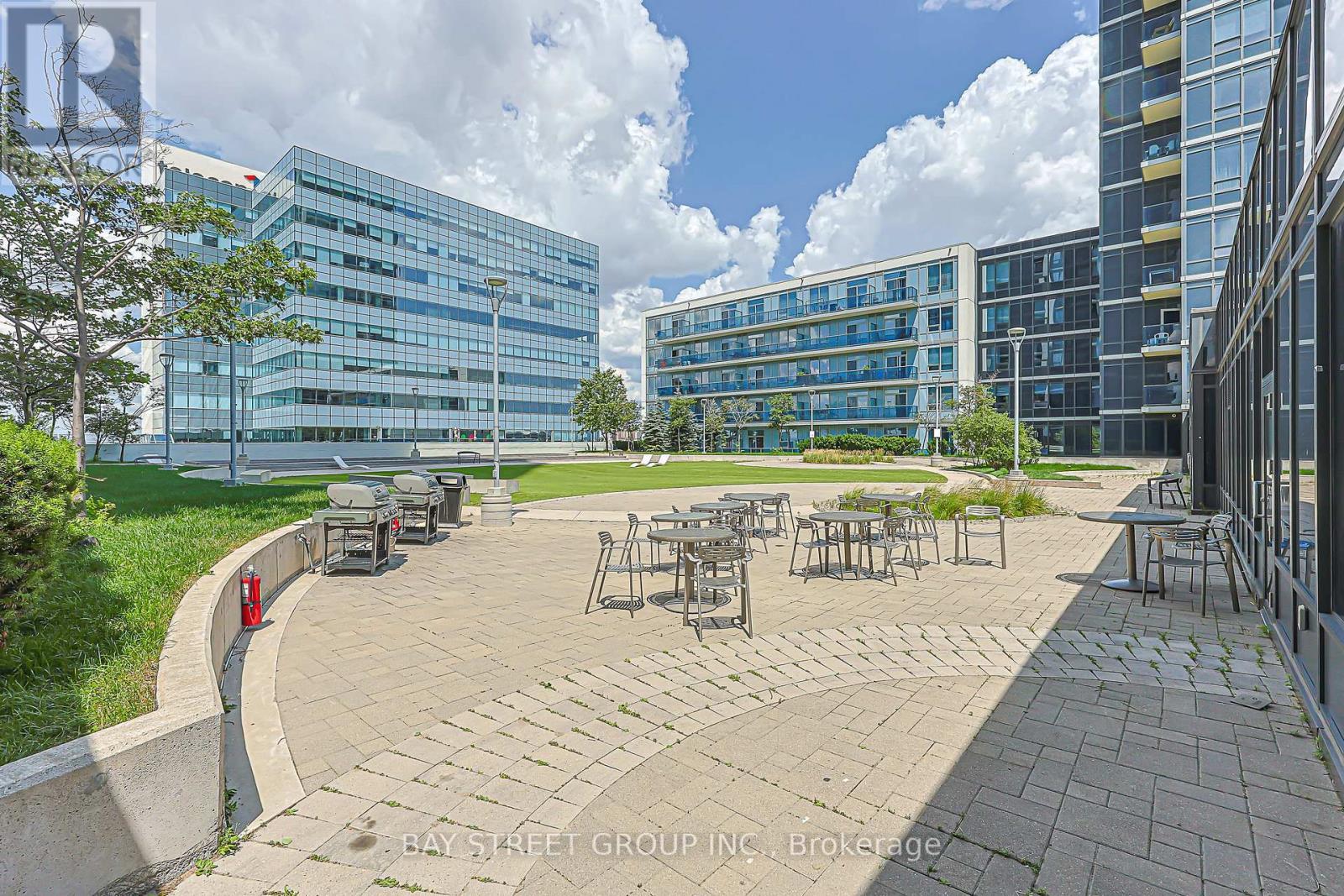 603 - 3600 Highway 7 Road, Vaughan, ON - Outdoor