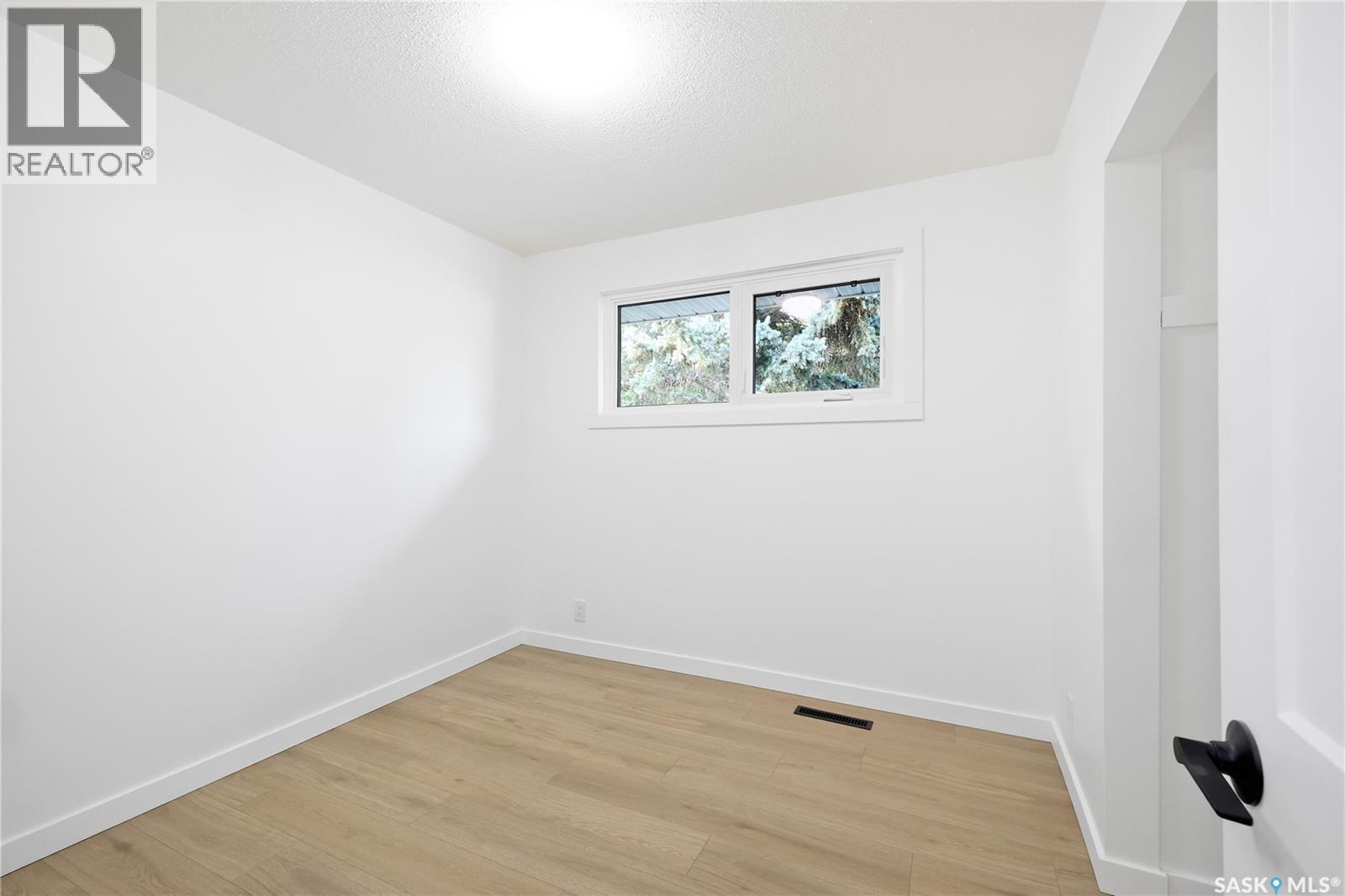 34 Ottawa Place, Regina, SK - Indoor Photo Showing Other Room
