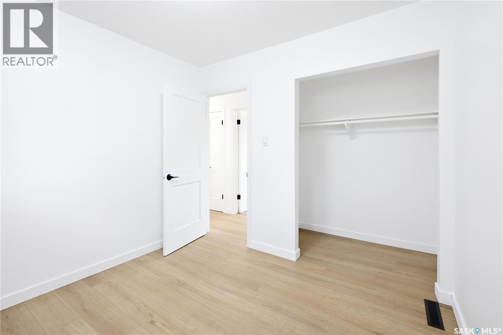 34 Ottawa Place, Regina, SK - Indoor Photo Showing Other Room