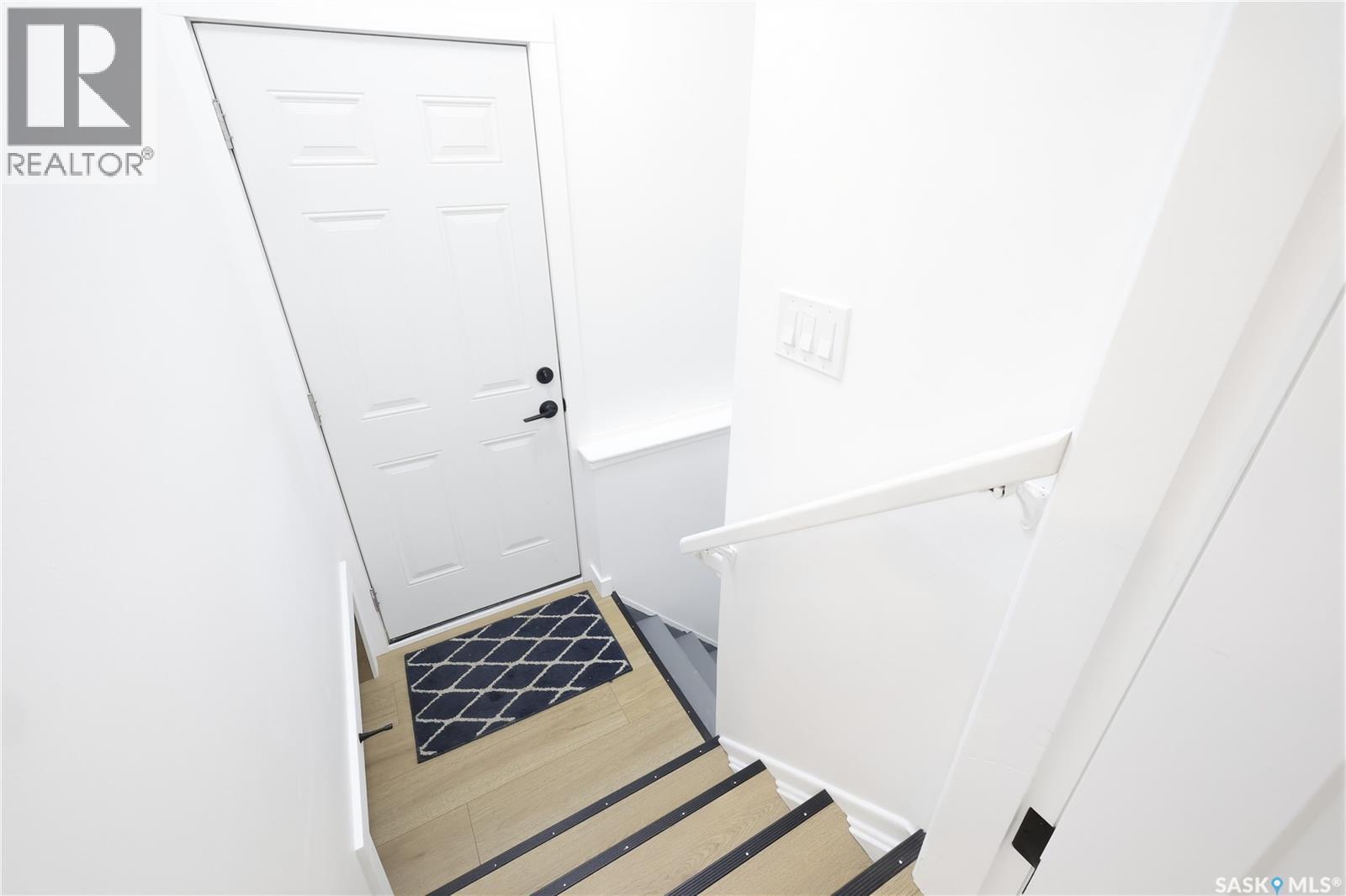 34 Ottawa Place, Regina, SK - Indoor Photo Showing Other Room