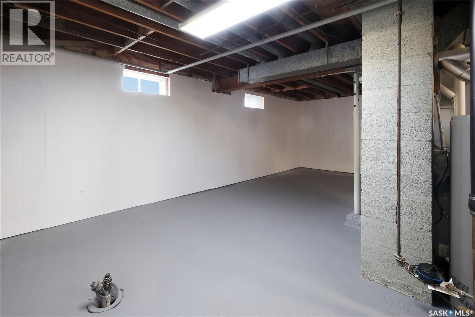 34 Ottawa Place, Regina, SK - Indoor Photo Showing Basement