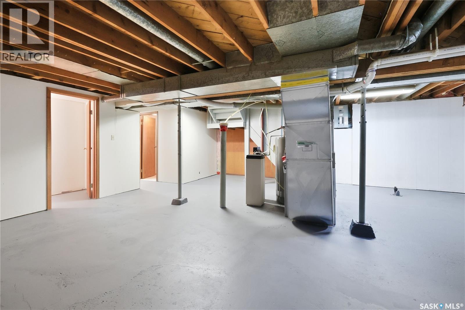34 Ottawa Place, Regina, SK - Indoor Photo Showing Basement