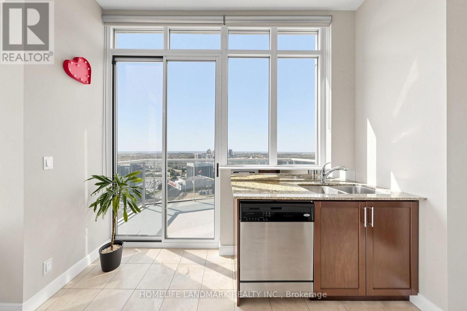 3508 - 80 Absolute Avenue, Mississauga, ON - Indoor Photo Showing Kitchen With Double Sink