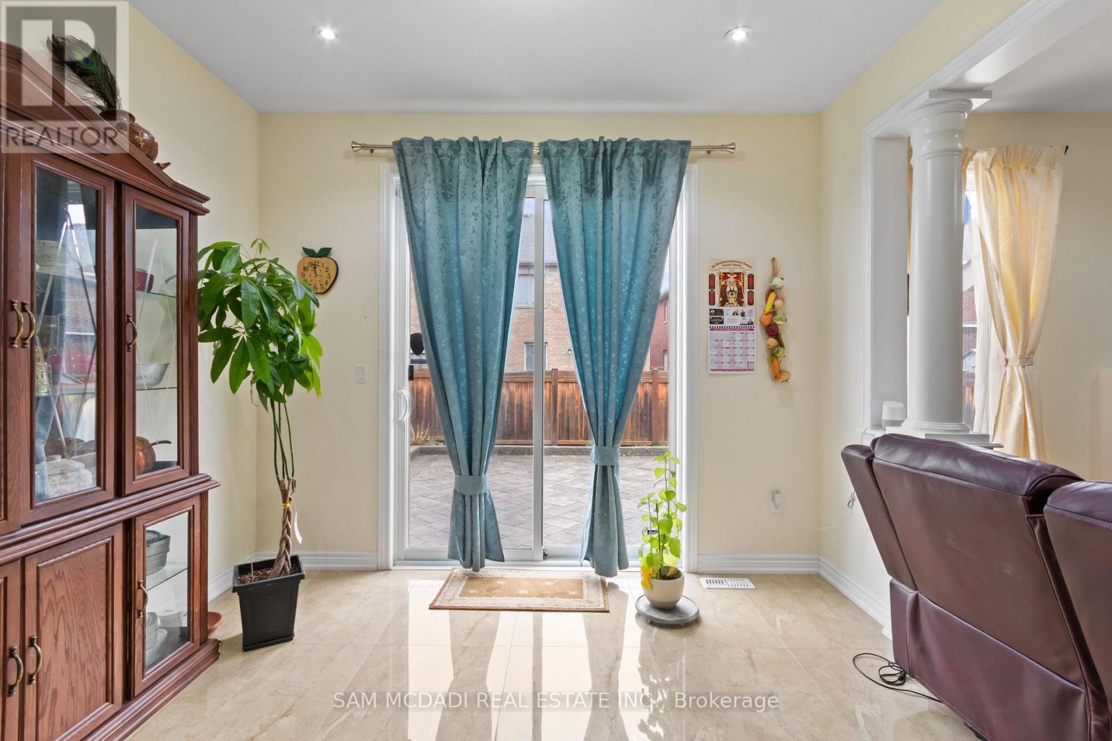 80 Durango Drive, Brampton, ON - Indoor Photo Showing Other Room