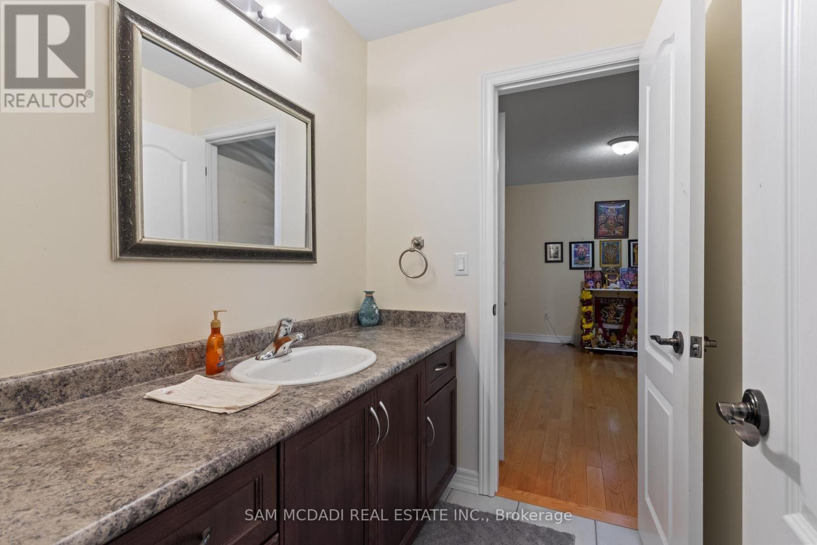80 Durango Drive, Brampton, ON - Indoor Photo Showing Bathroom