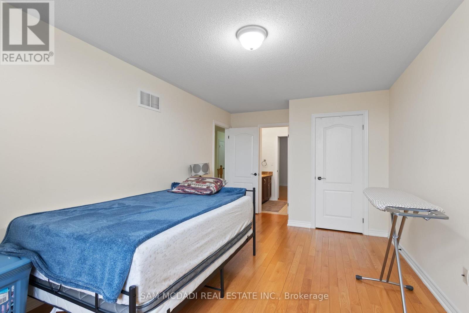 80 Durango Drive, Brampton, ON - Indoor Photo Showing Bedroom