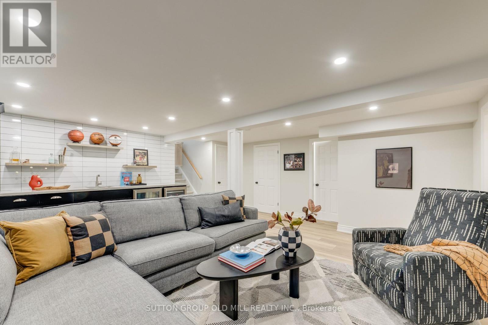 Lower level family room - 85 Bonnyview Drive, Toronto, ON - Indoor Photo Showing Living Room