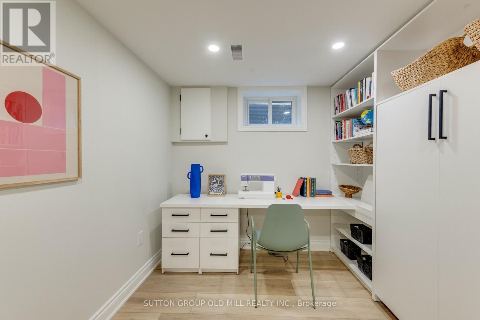 Built-in desk and murphy bed - 85 Bonnyview Drive, Toronto, ON - Indoor Photo Showing Office