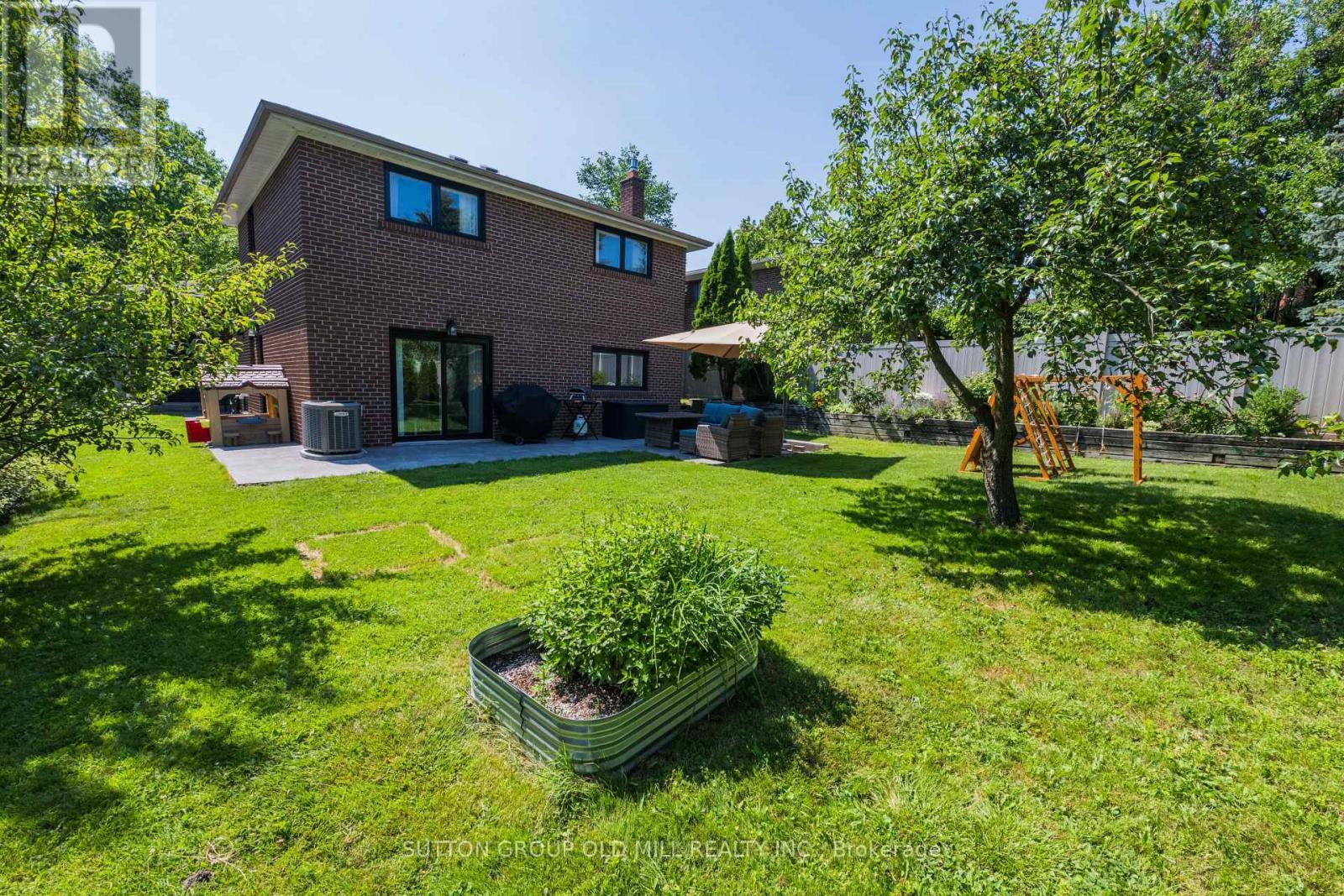 4-level backsplit - so much bigger than it appears - 85 Bonnyview Drive, Toronto, ON - Outdoor
