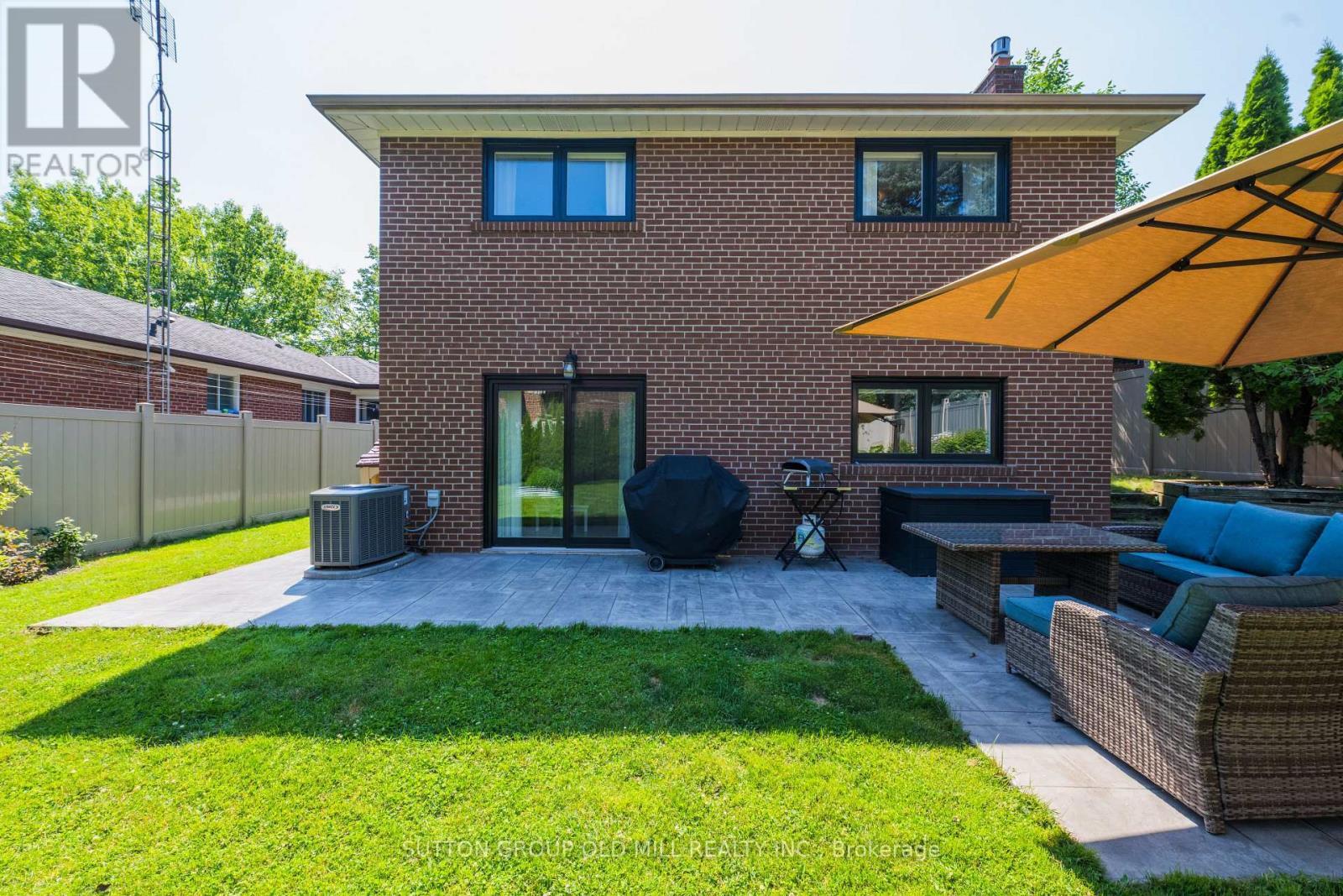 4-level backsplit - so much bigger than it appears - 85 Bonnyview Drive, Toronto, ON - Outdoor With Exterior