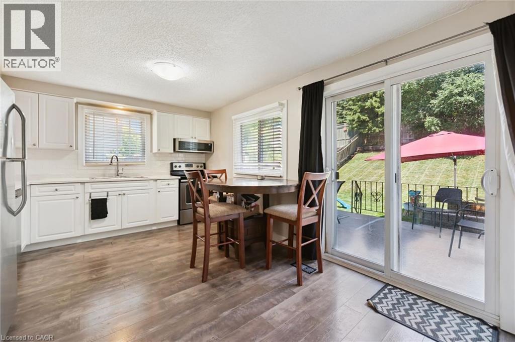 589 Elgin Street N, Cambridge, ON - Indoor