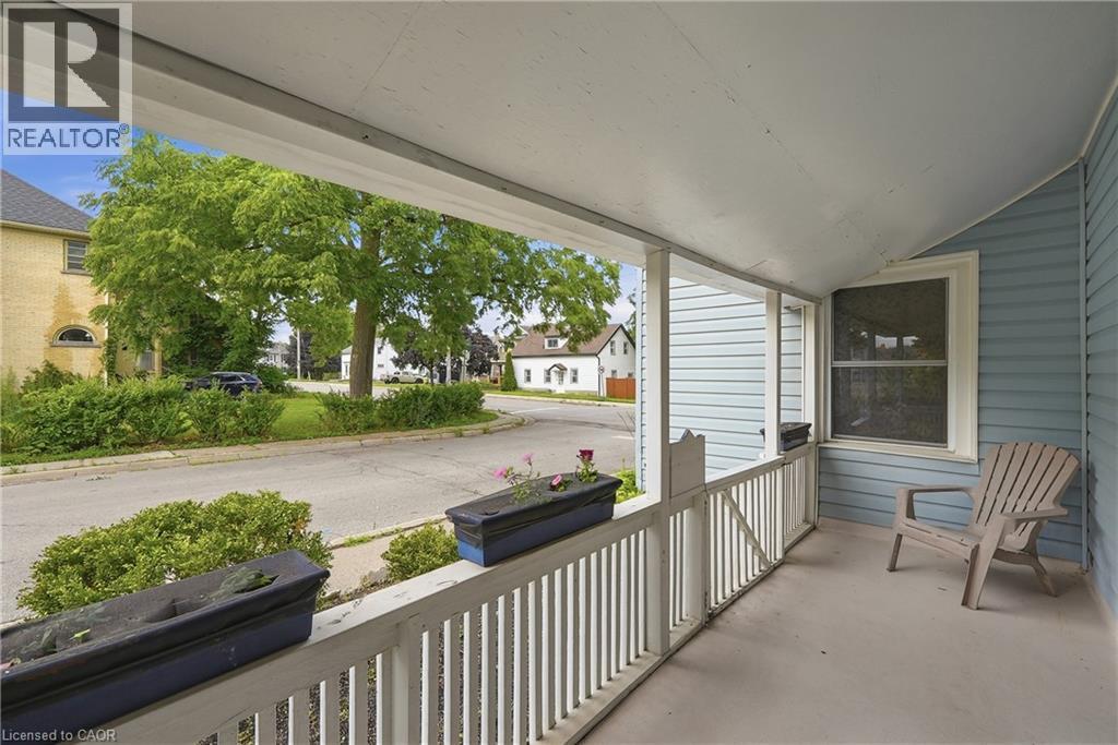 153 Montrose Street N, Cambridge, ON - Outdoor With Exterior