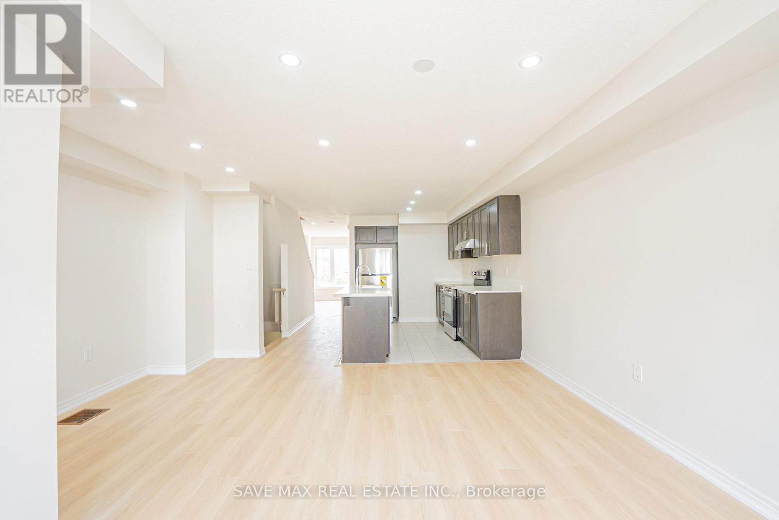 410 Linden Drive, Cambridge, ON - Indoor Photo Showing Other Room