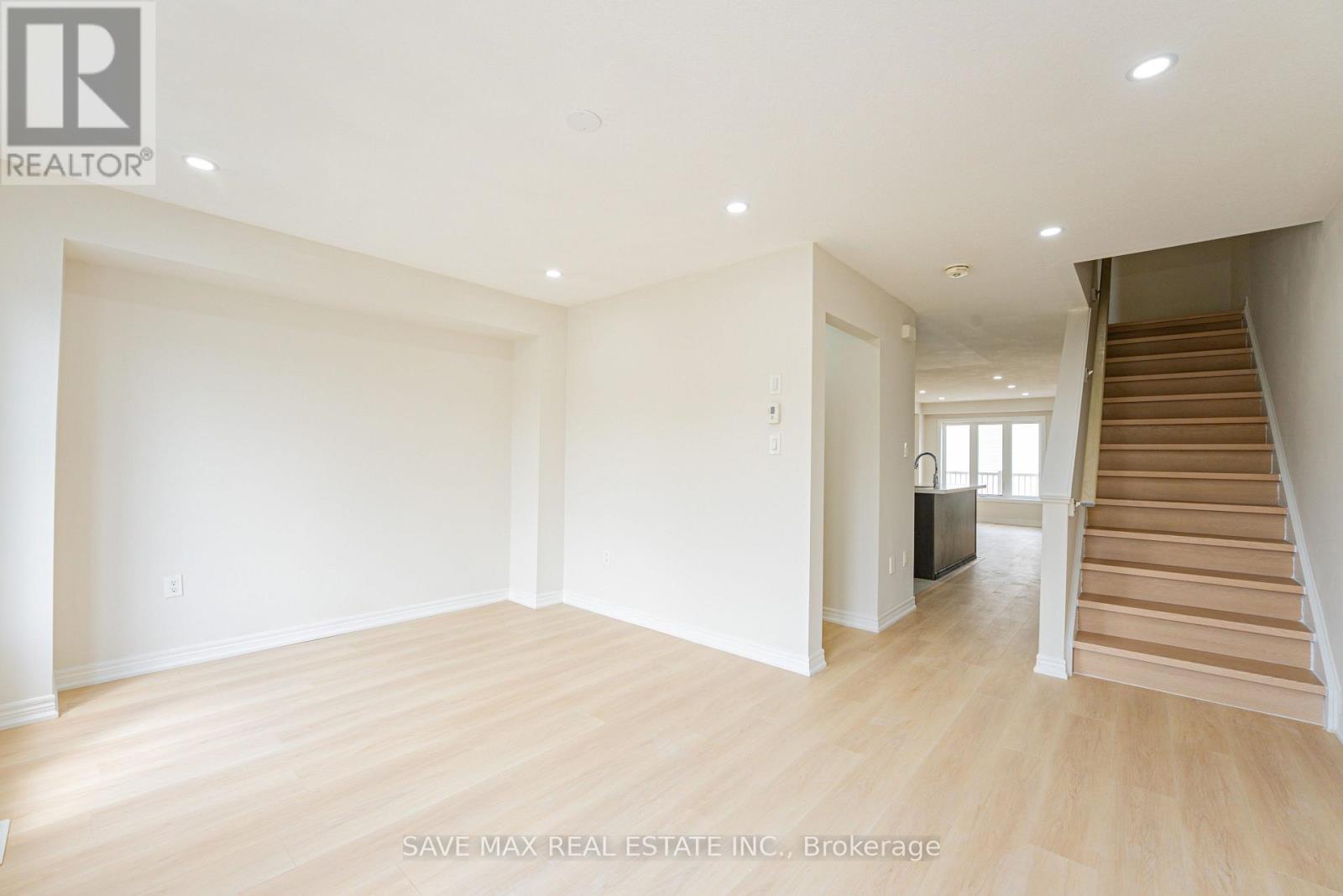 410 Linden Drive, Cambridge, ON - Indoor Photo Showing Other Room