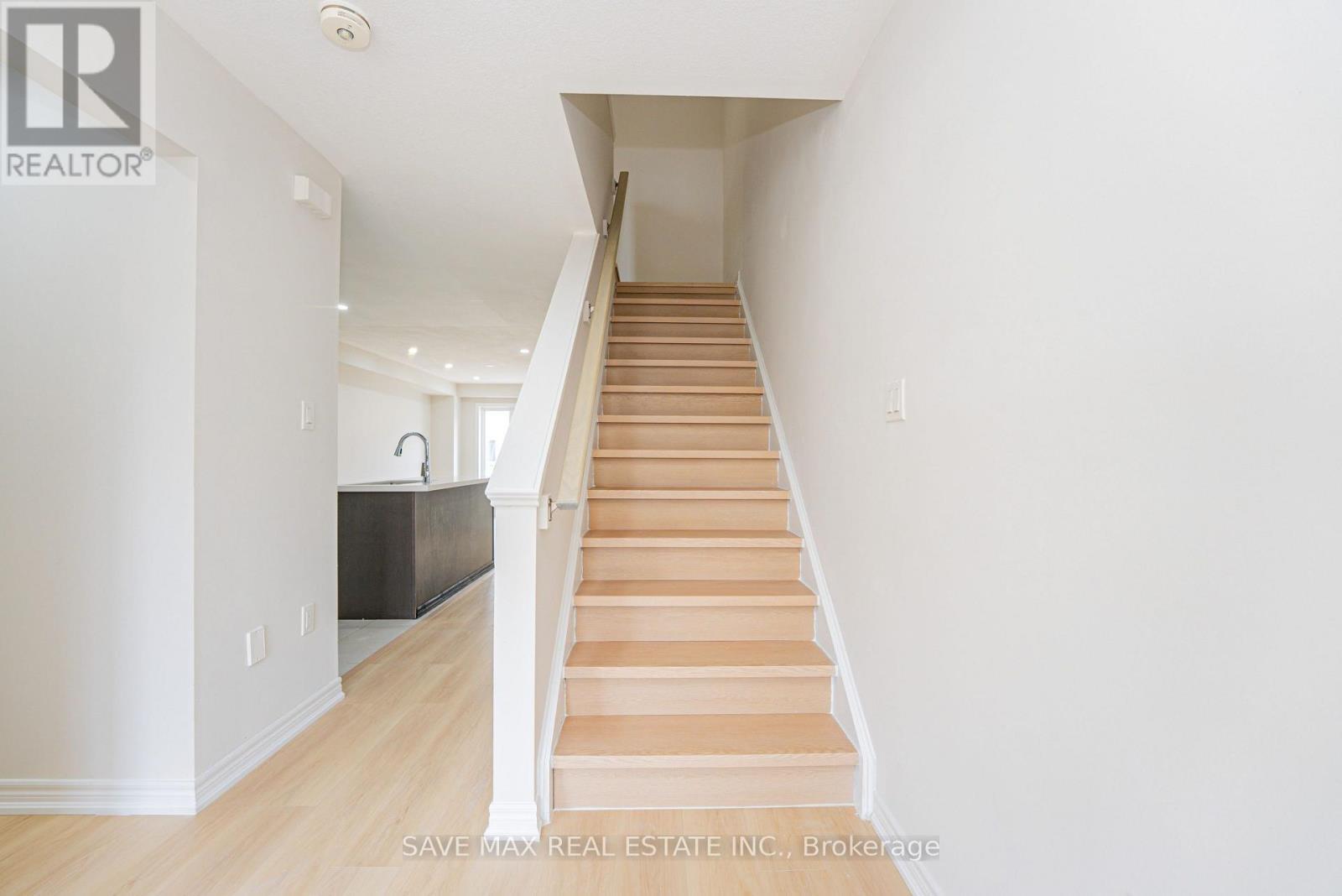 410 Linden Drive, Cambridge, ON - Indoor Photo Showing Other Room