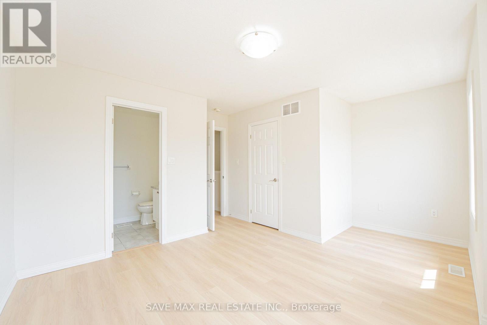 410 Linden Drive, Cambridge, ON - Indoor Photo Showing Other Room