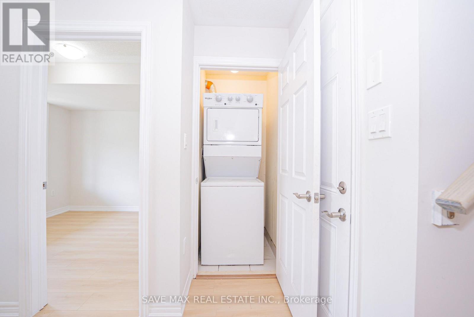 410 Linden Drive, Cambridge, ON - Indoor Photo Showing Laundry Room