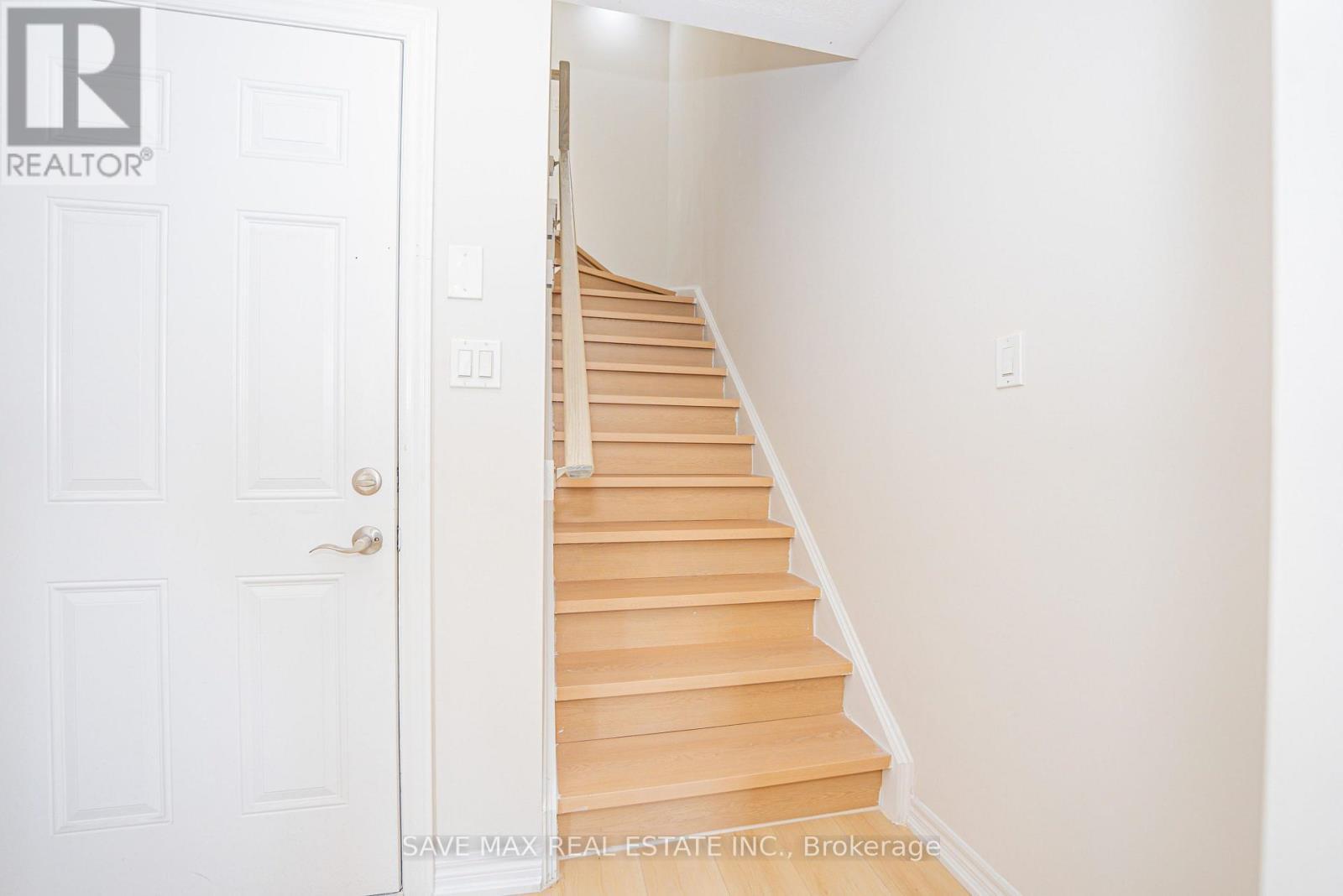 410 Linden Drive, Cambridge, ON - Indoor Photo Showing Other Room