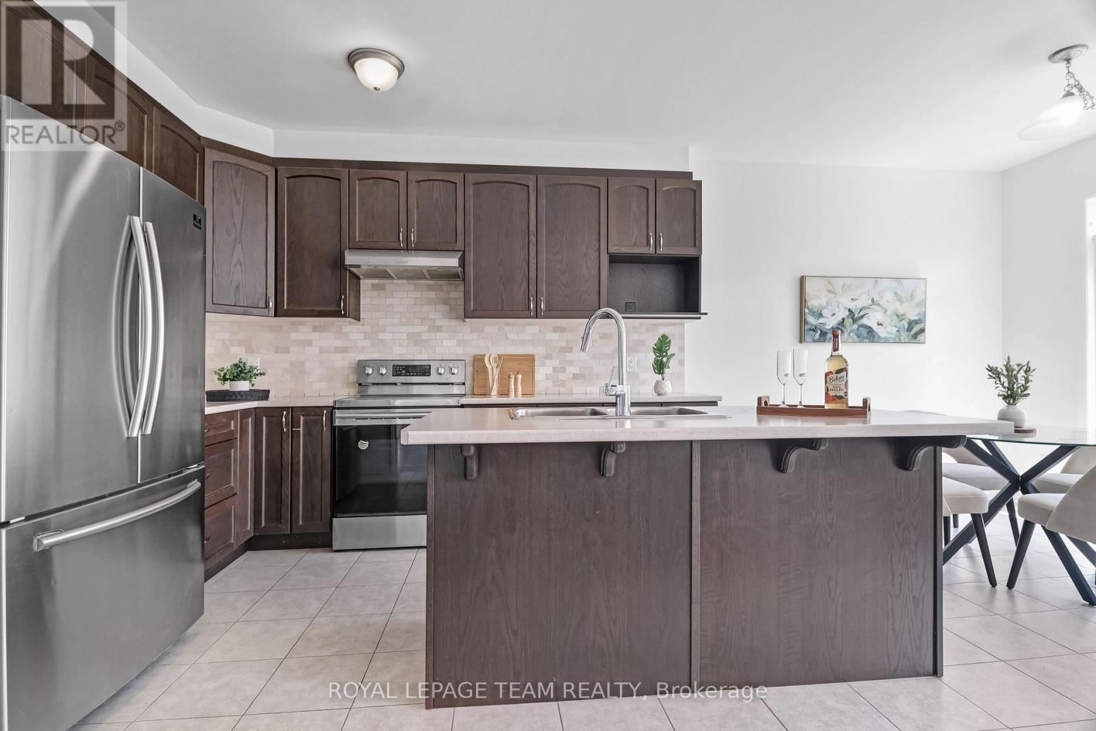 4852 Abbott Street E, Ottawa, ON - Indoor Photo Showing Kitchen