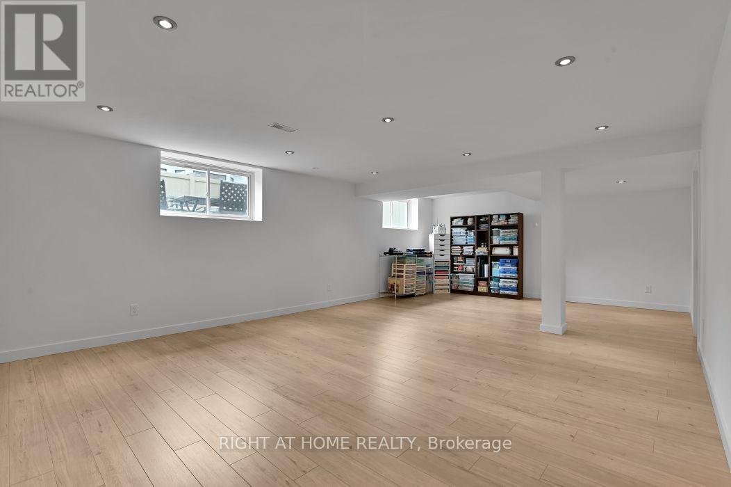 32 Edenbridge Court, Ottawa, ON - Indoor