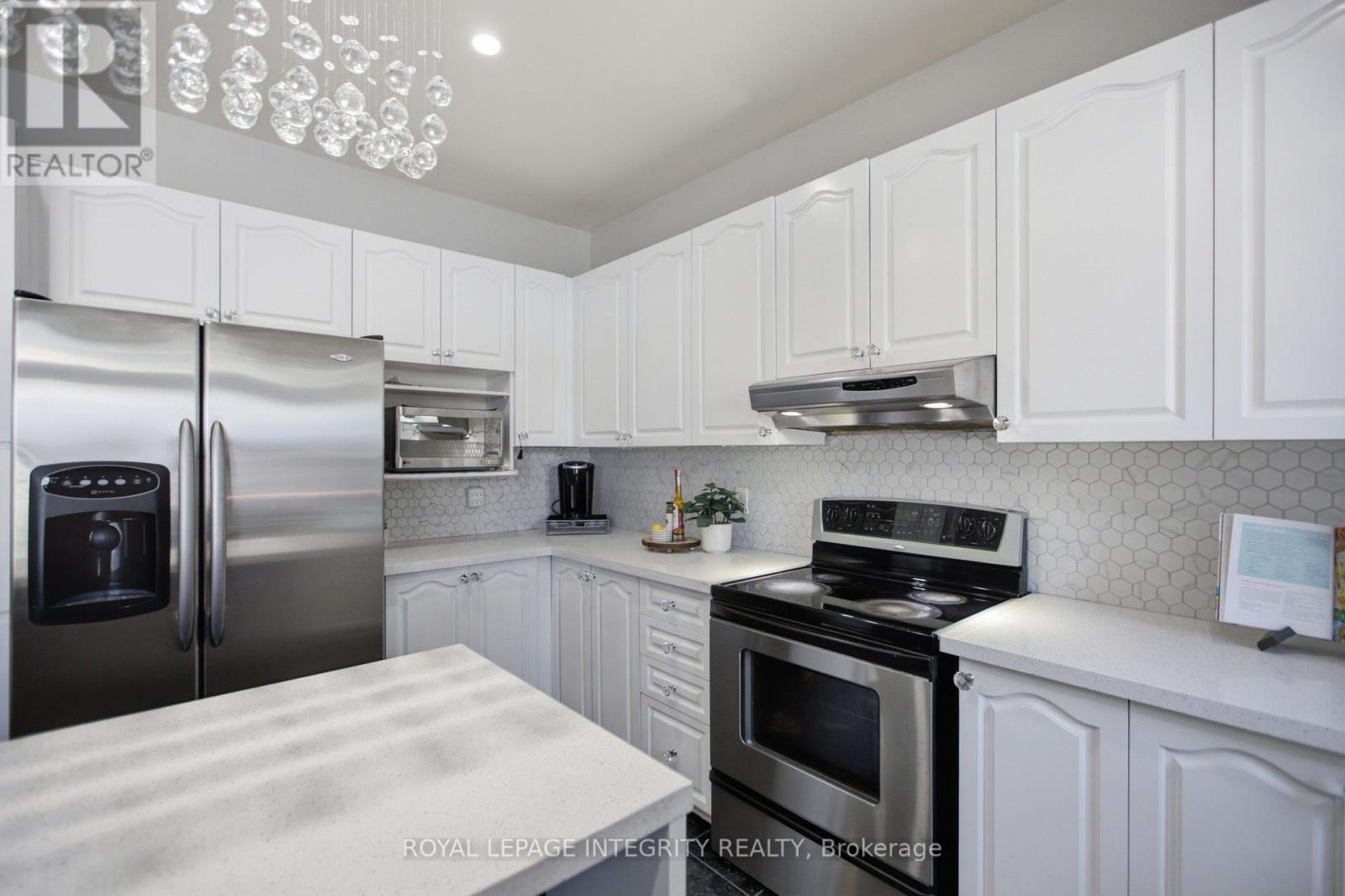1165 Klondike Road, Ottawa, ON - Indoor Photo Showing Kitchen With Stainless Steel Kitchen