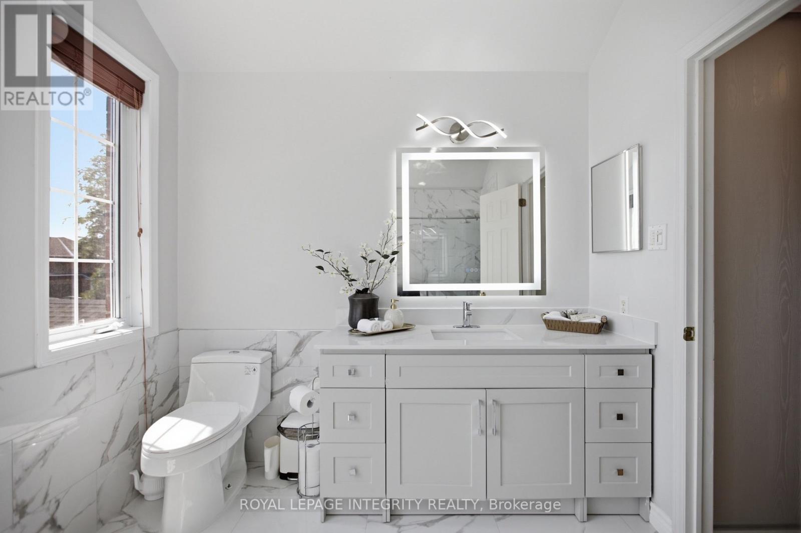 1165 Klondike Road, Ottawa, ON - Indoor Photo Showing Bathroom