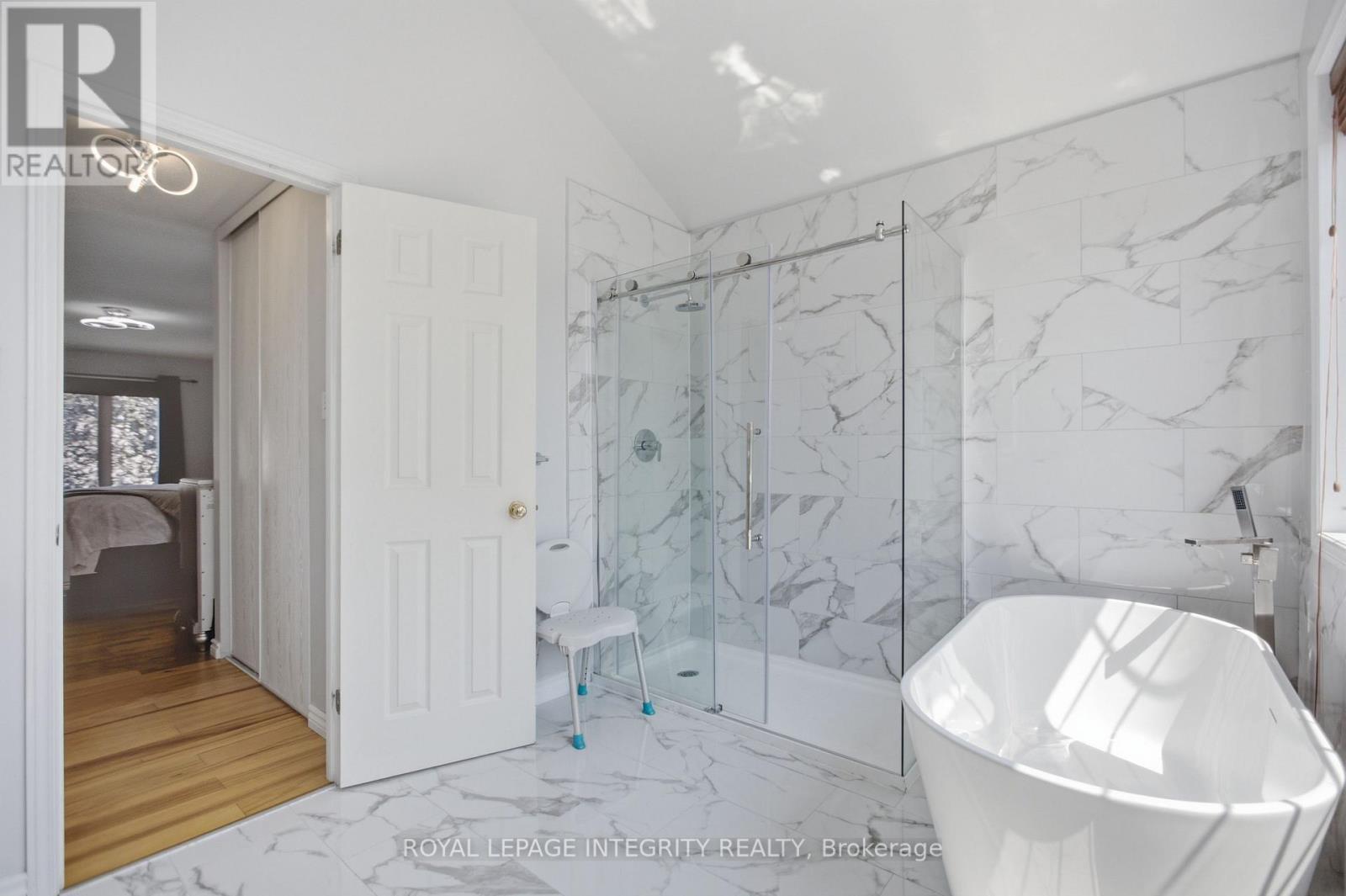 1165 Klondike Road, Ottawa, ON - Indoor Photo Showing Bathroom