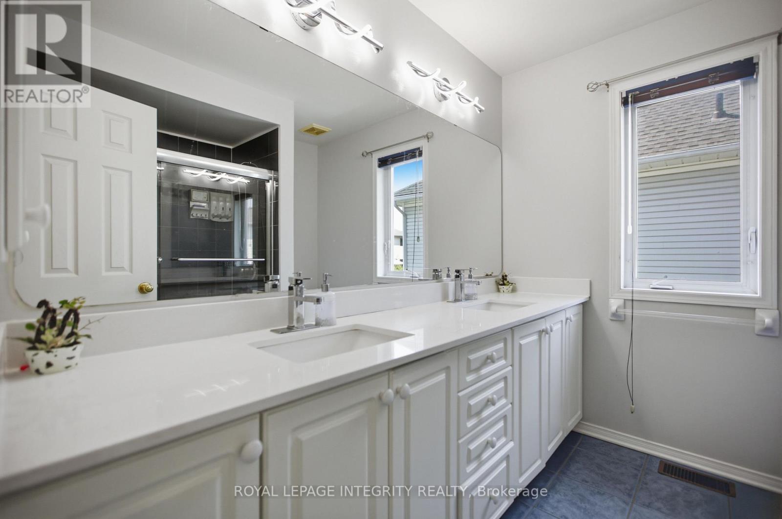 1165 Klondike Road, Ottawa, ON - Indoor Photo Showing Bathroom