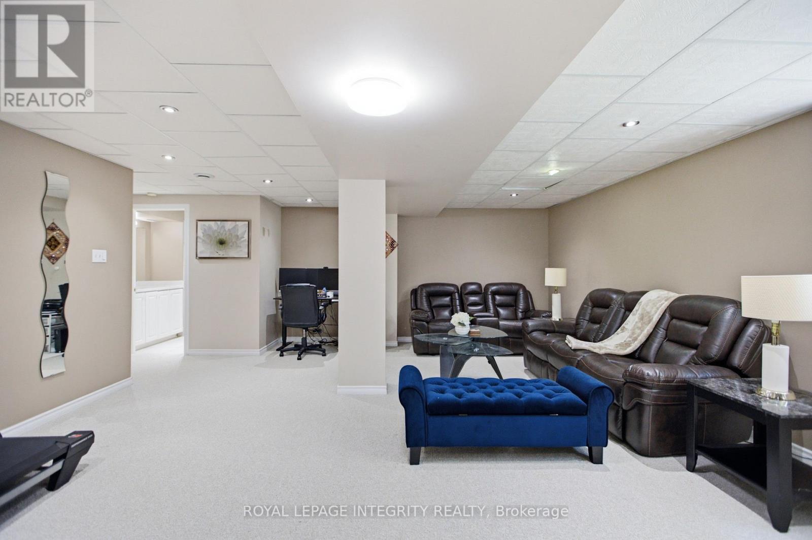 1165 Klondike Road, Ottawa, ON - Indoor