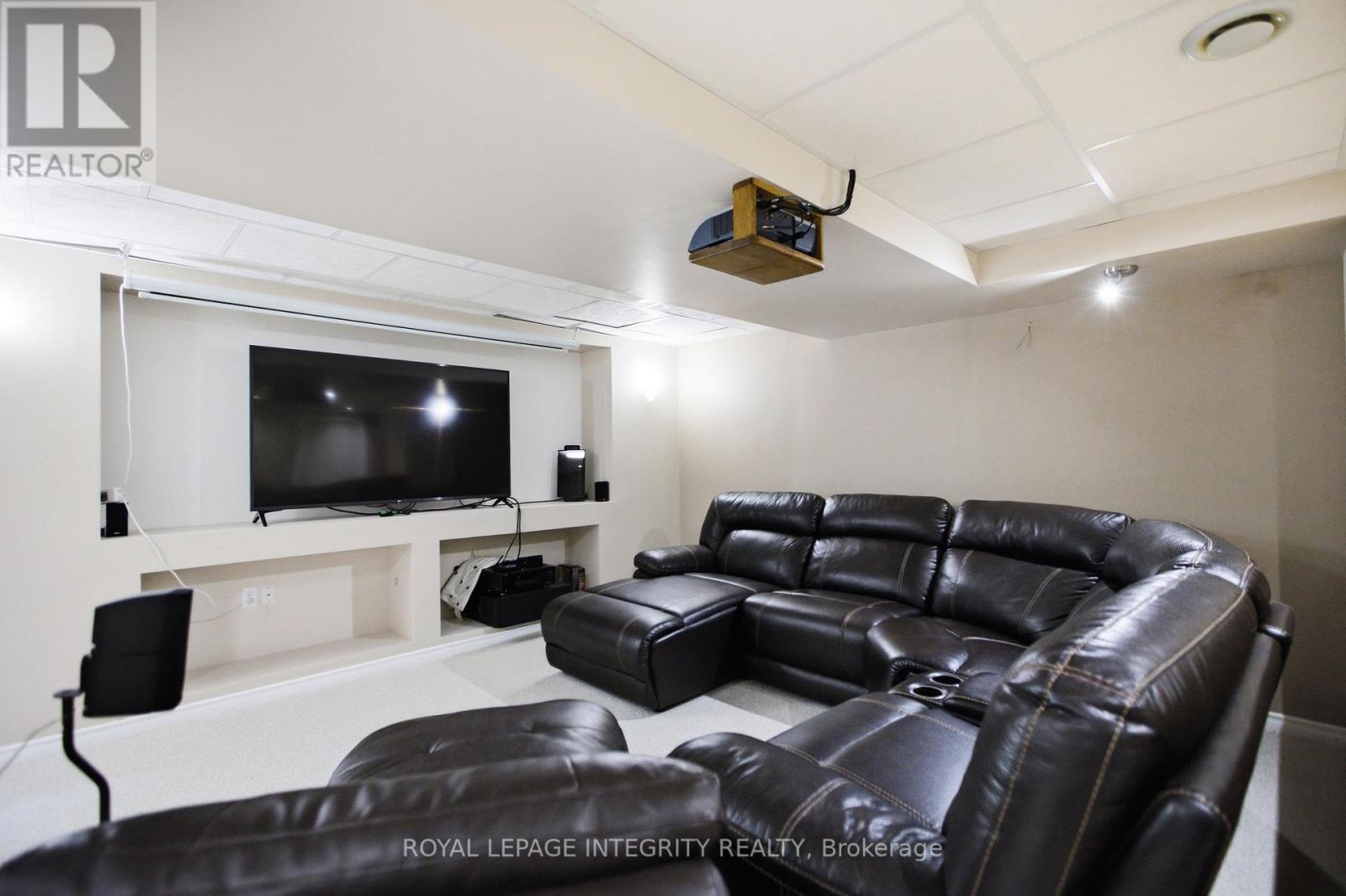 1165 Klondike Road, Ottawa, ON - Indoor