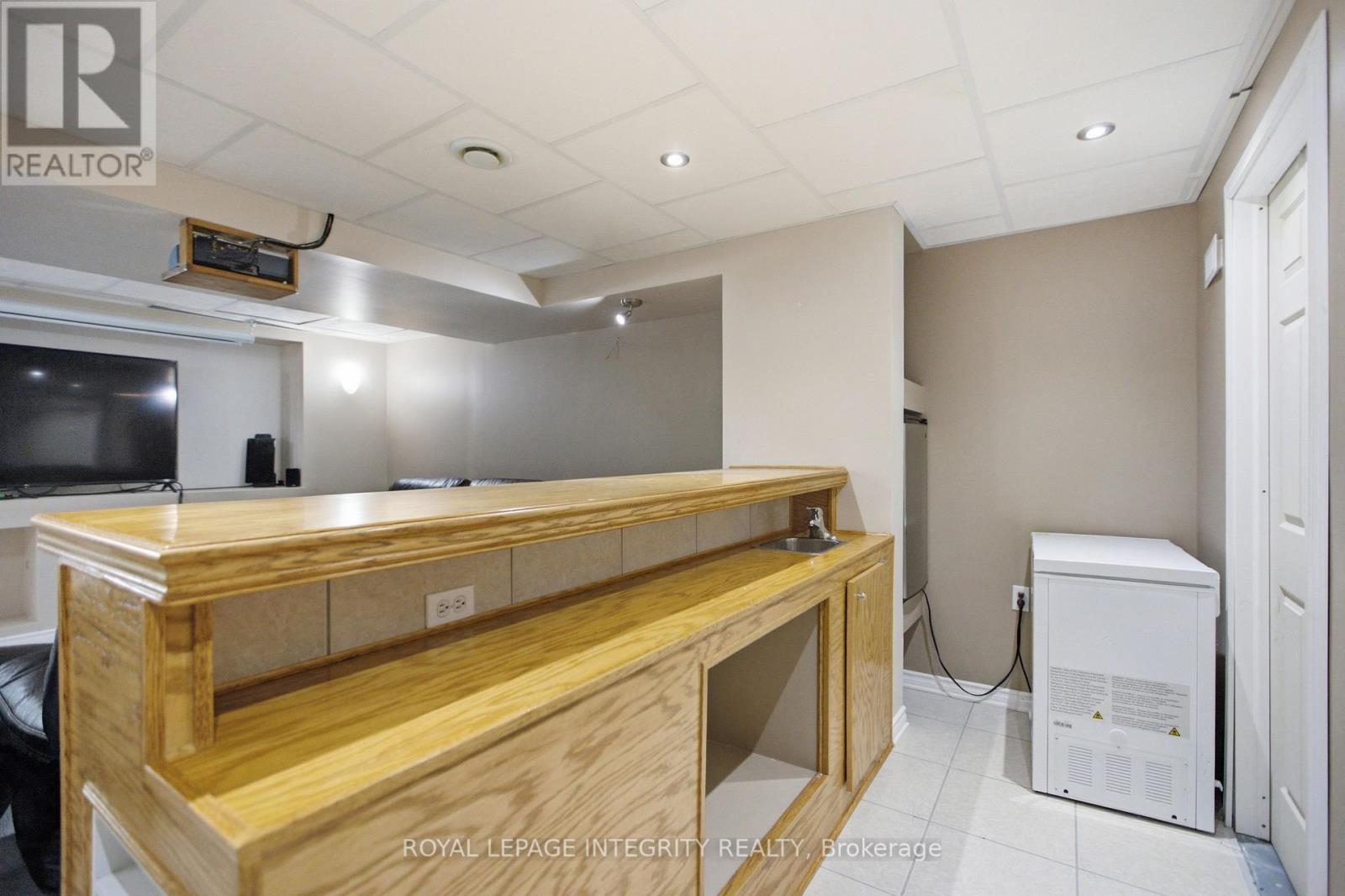 1165 Klondike Road, Ottawa, ON - Indoor Photo Showing Other Room