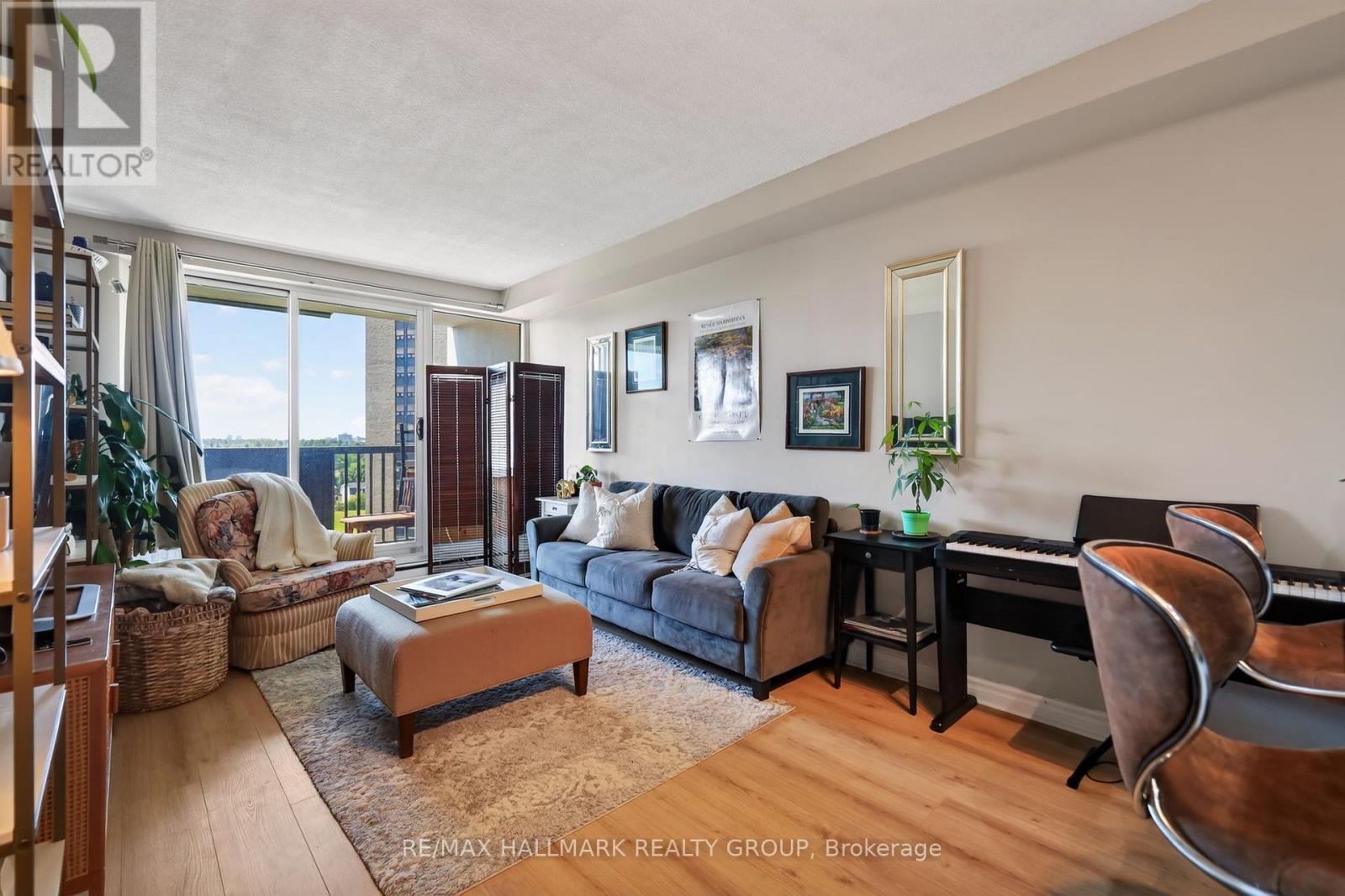 703 - 1380 Prince Of Wales Drive, Ottawa, ON - Indoor Photo Showing Living Room