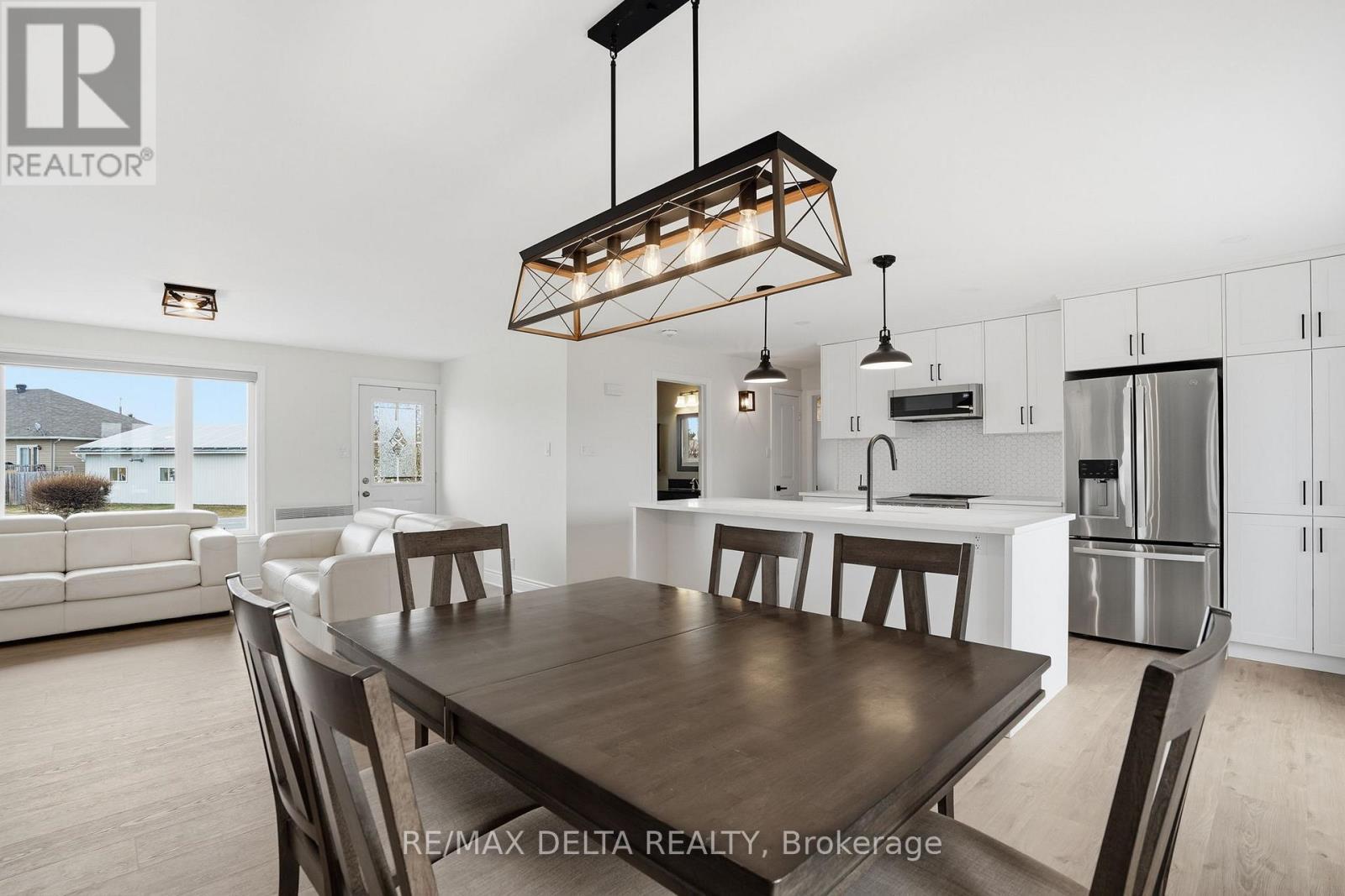 120 Caledonia Road, The Nation, ON - Indoor Photo Showing Dining Room