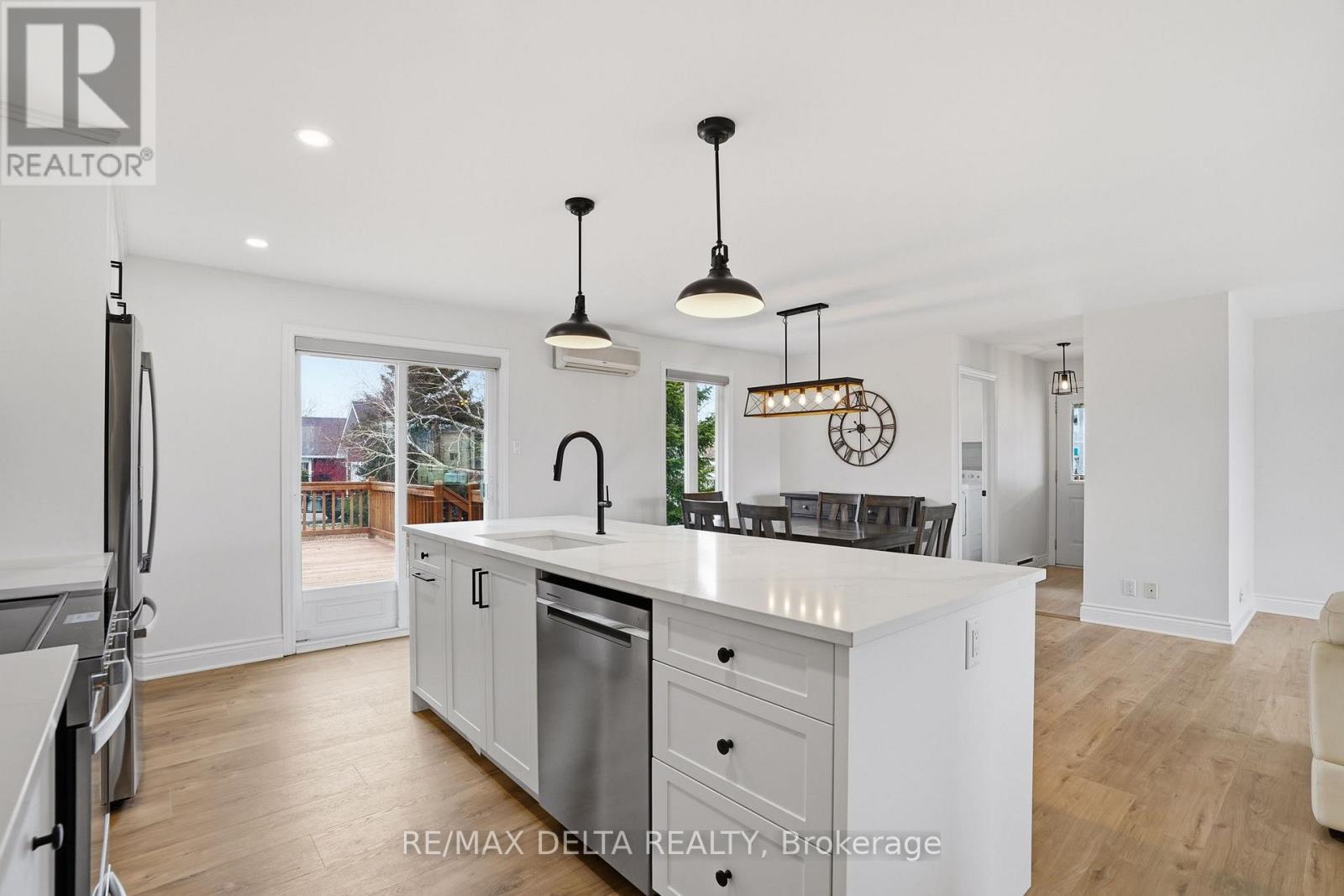 120 Caledonia Road, The Nation, ON - Indoor Photo Showing Kitchen