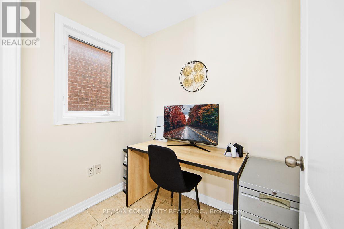 58 Clamerten Road, Whitchurch-Stouffville, ON - Indoor Photo Showing Office