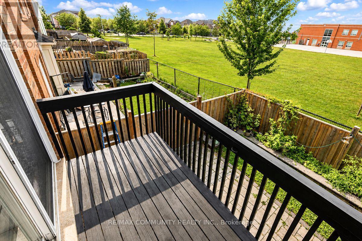 58 Clamerten Road, Whitchurch-Stouffville, ON - Outdoor With Exterior