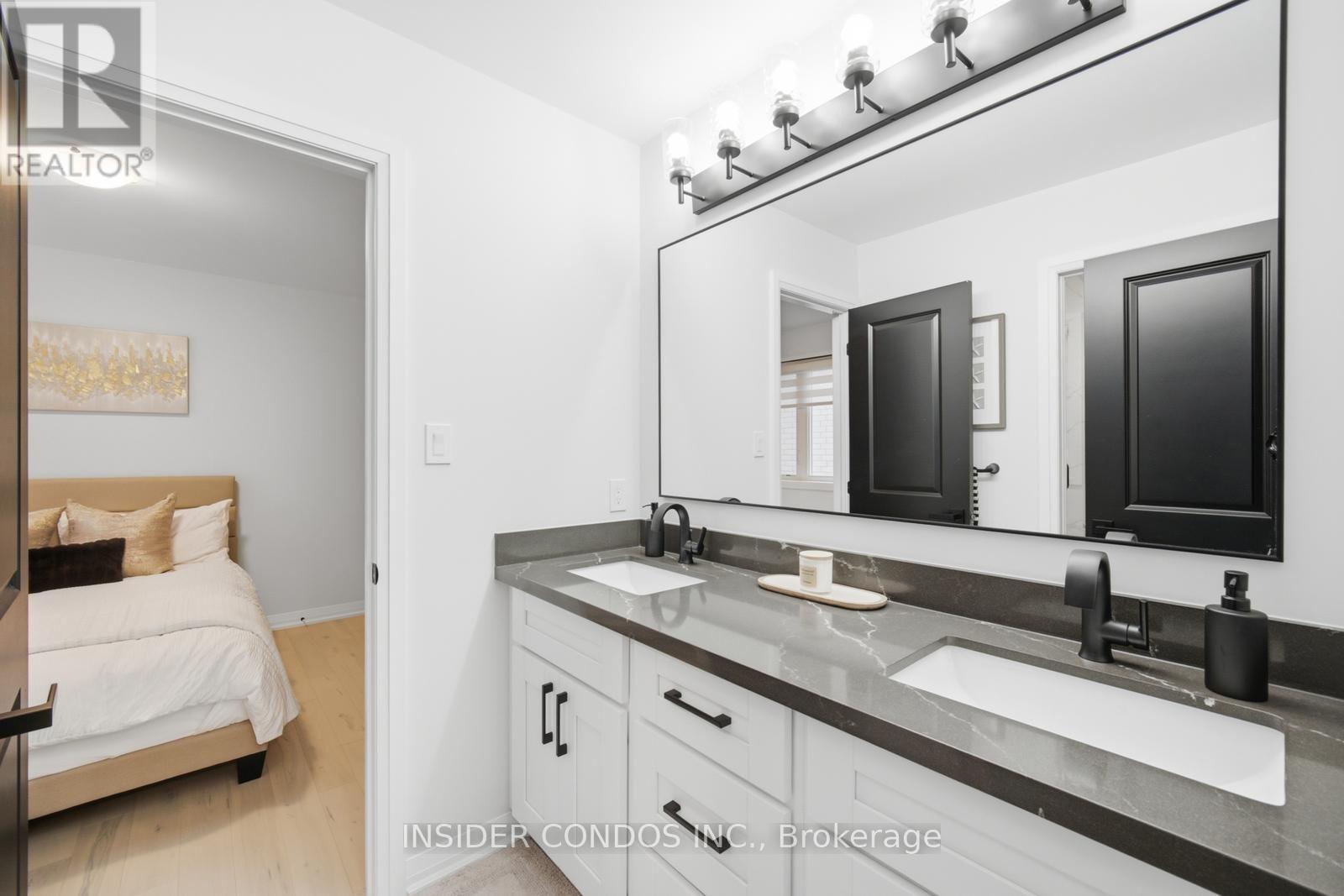 1521 Stovell Crescent, Innisfil, ON - Indoor Photo Showing Bathroom