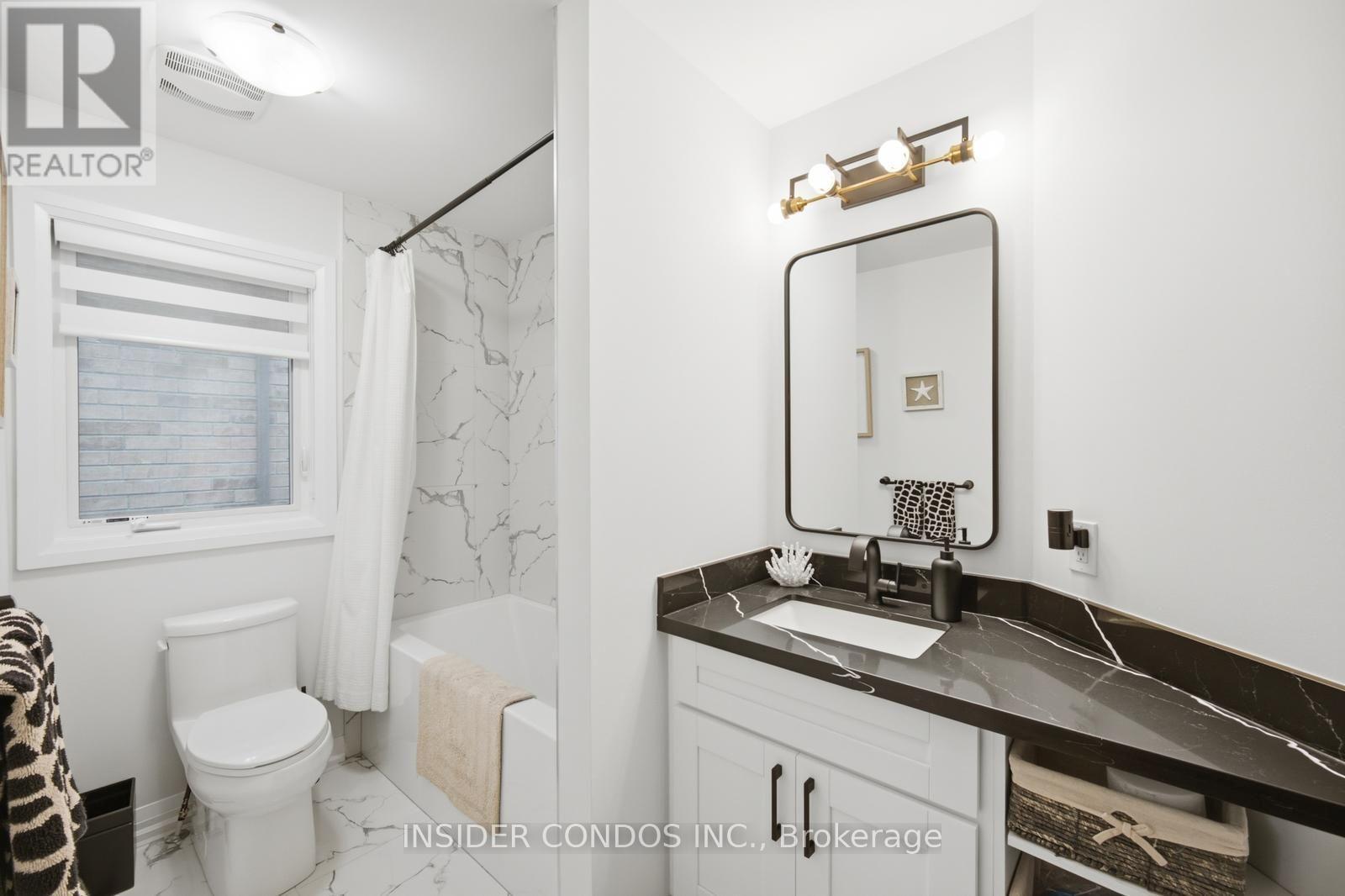 1521 Stovell Crescent, Innisfil, ON - Indoor Photo Showing Bathroom