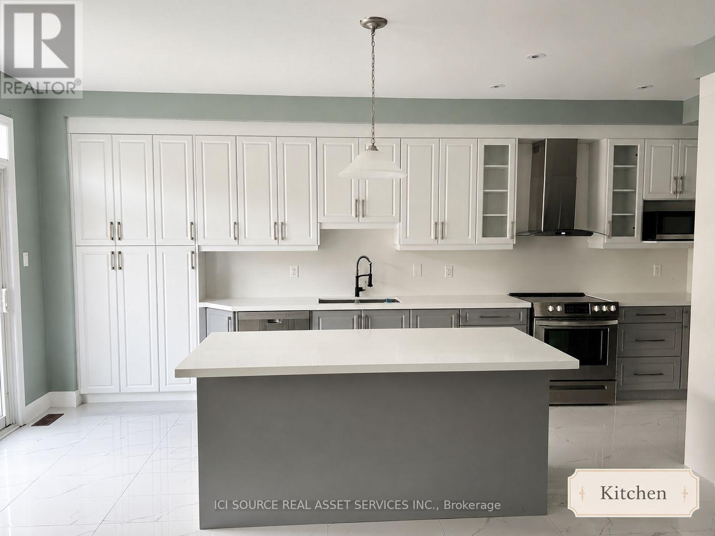 22 Castleview Crescent, Markham, ON - Indoor Photo Showing Kitchen