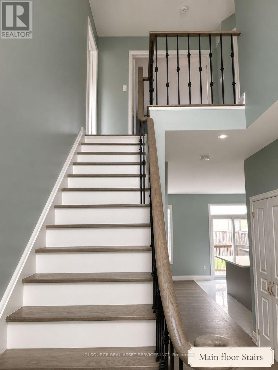 22 Castleview Crescent, Markham, ON - Indoor Photo Showing Other Room