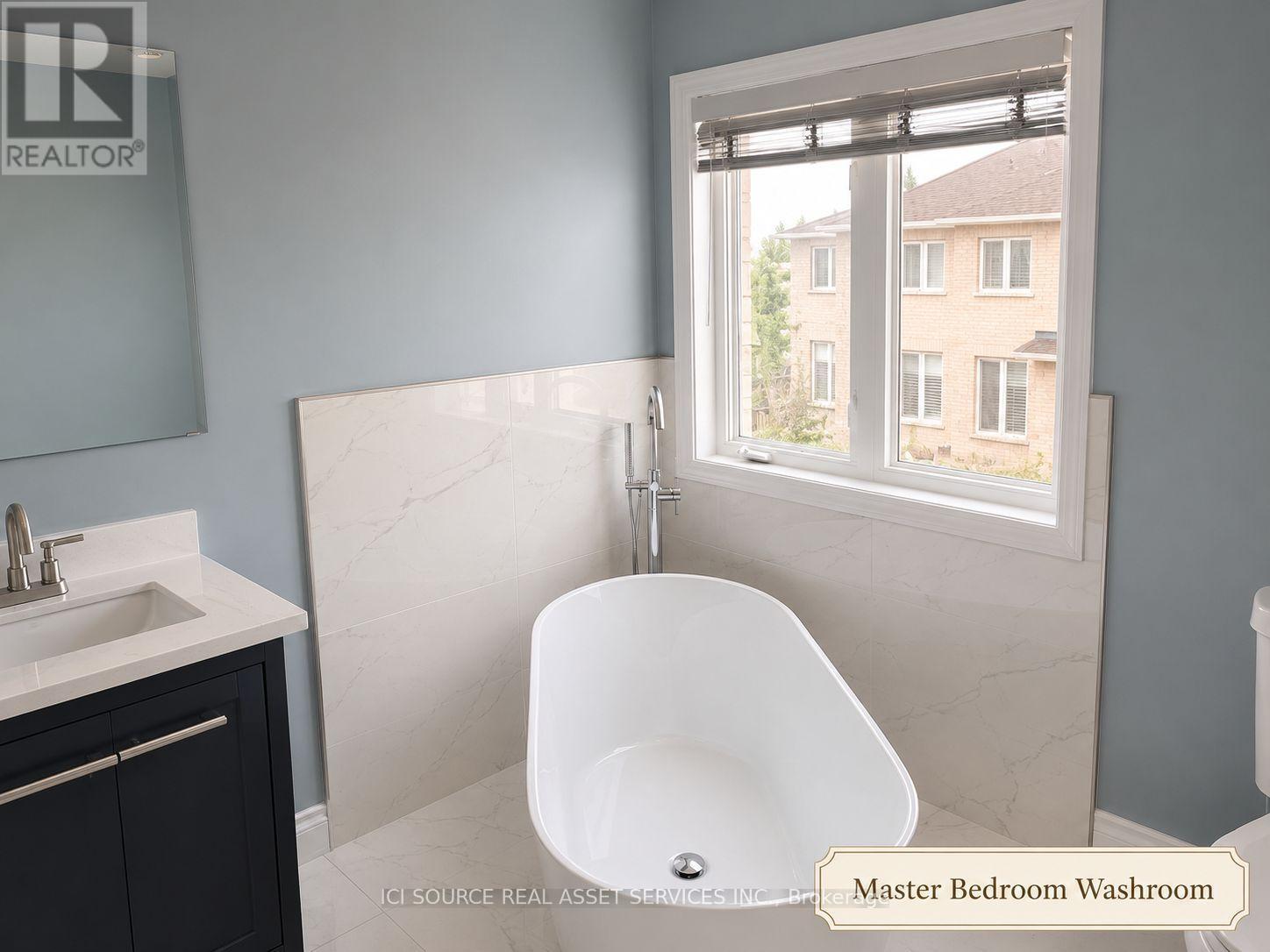 22 Castleview Crescent, Markham, ON - Indoor Photo Showing Bathroom