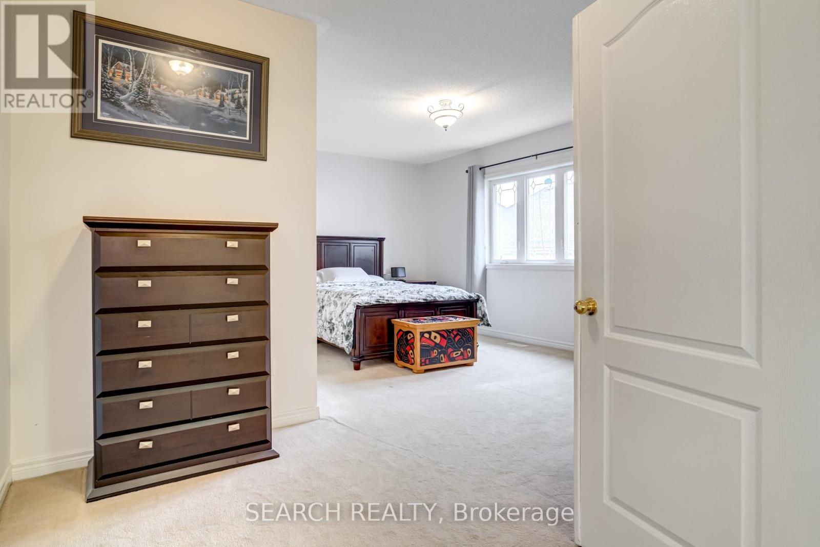 19 Treeline Boulevard, Brampton, ON - Indoor Photo Showing Bedroom