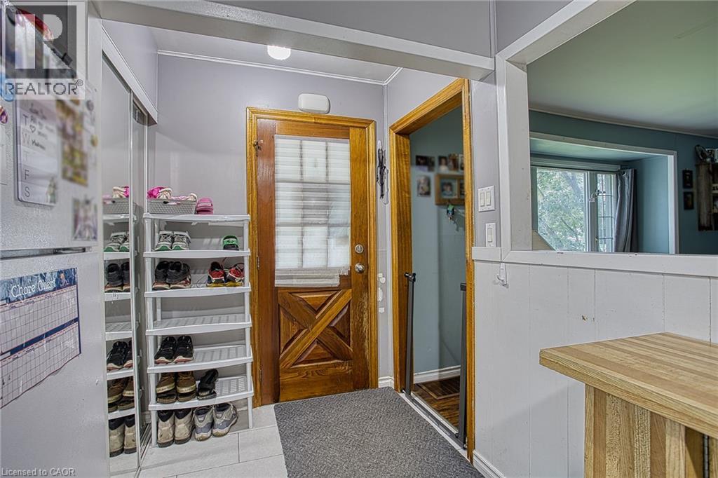 139 Glassco Avenue N, Hamilton, ON - Indoor Photo Showing Other Room