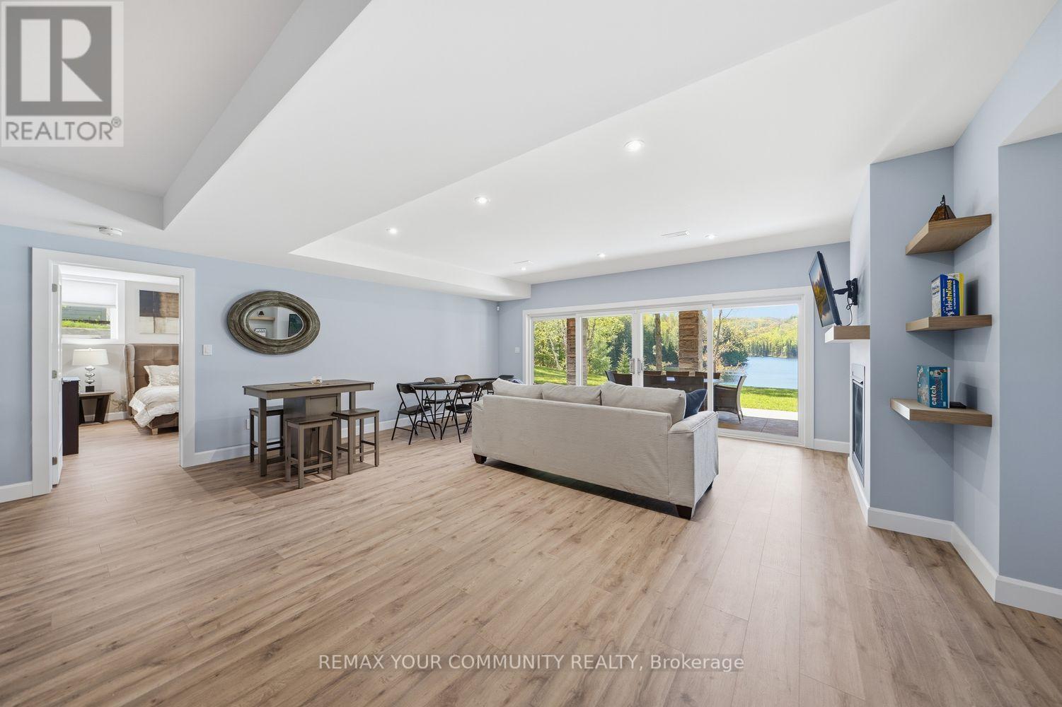 142 Bentley Lake Loop, Faraday, ON - Indoor Photo Showing Other Room