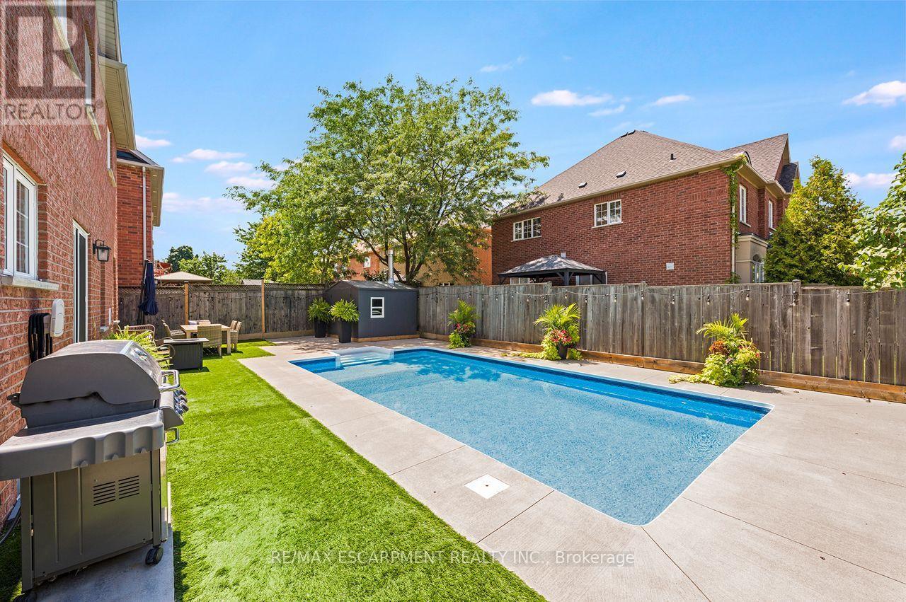 33 Dewsbury Way, Hamilton, ON - Outdoor With In Ground Pool