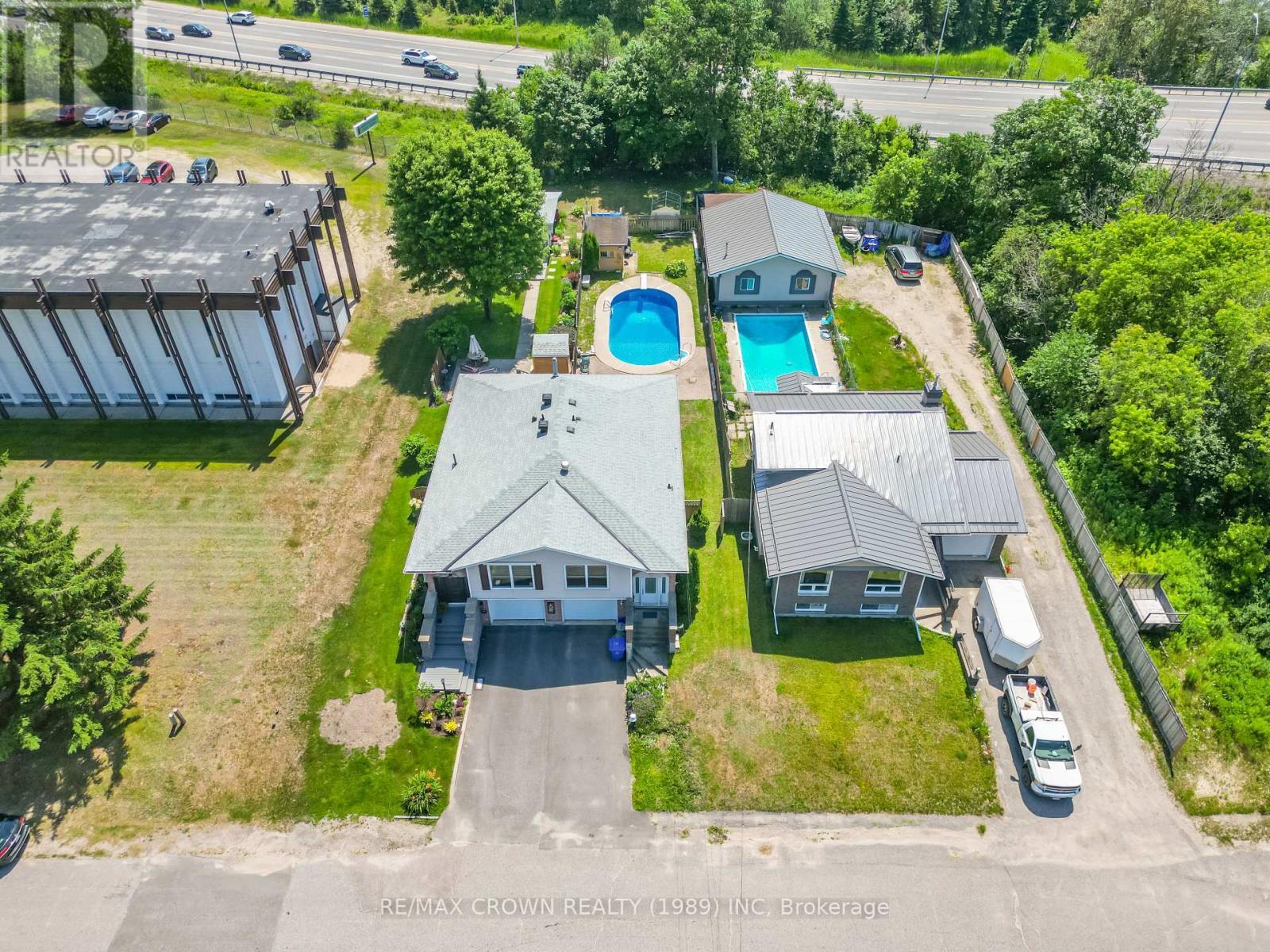 307 Mckenzie Avenue, North Bay (Widdifield), ON - Outdoor With View